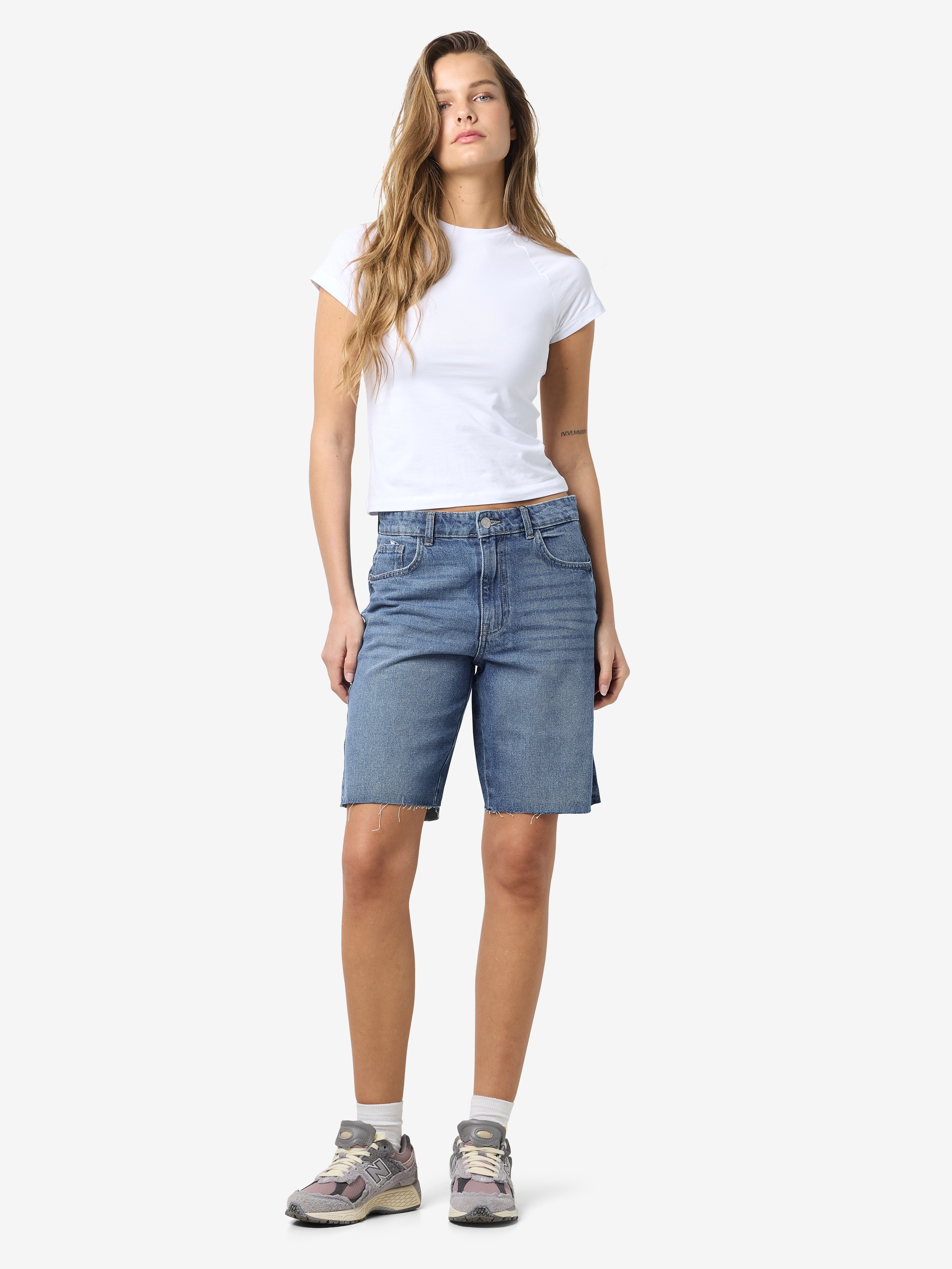Noisy may Jeansshort NMHOLLA NW LOOSE SHORT AZ426MB NOOS