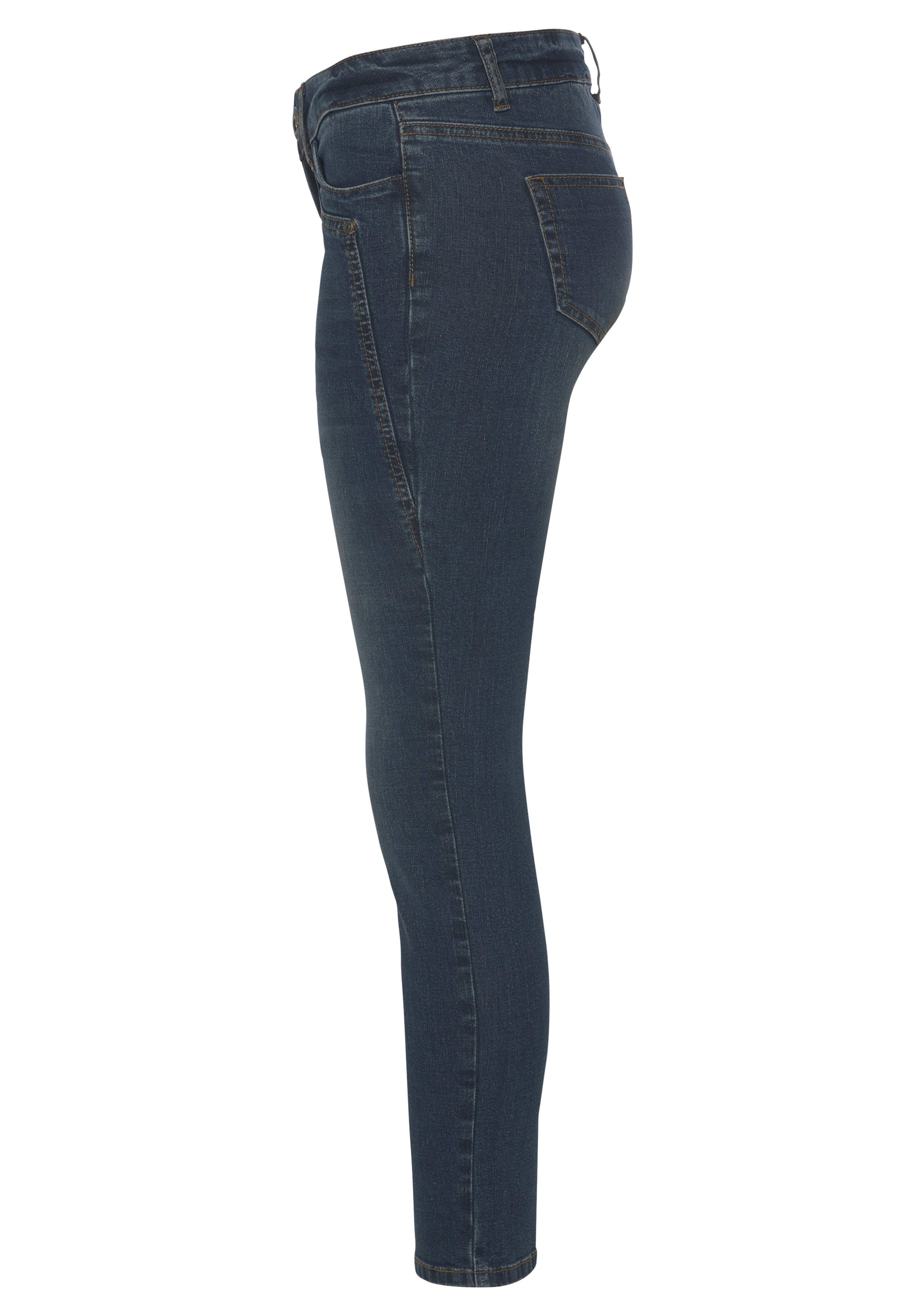 Arizona 7/8 jeans Met geren extra-strakke snit, used-look-wassing, lage taille