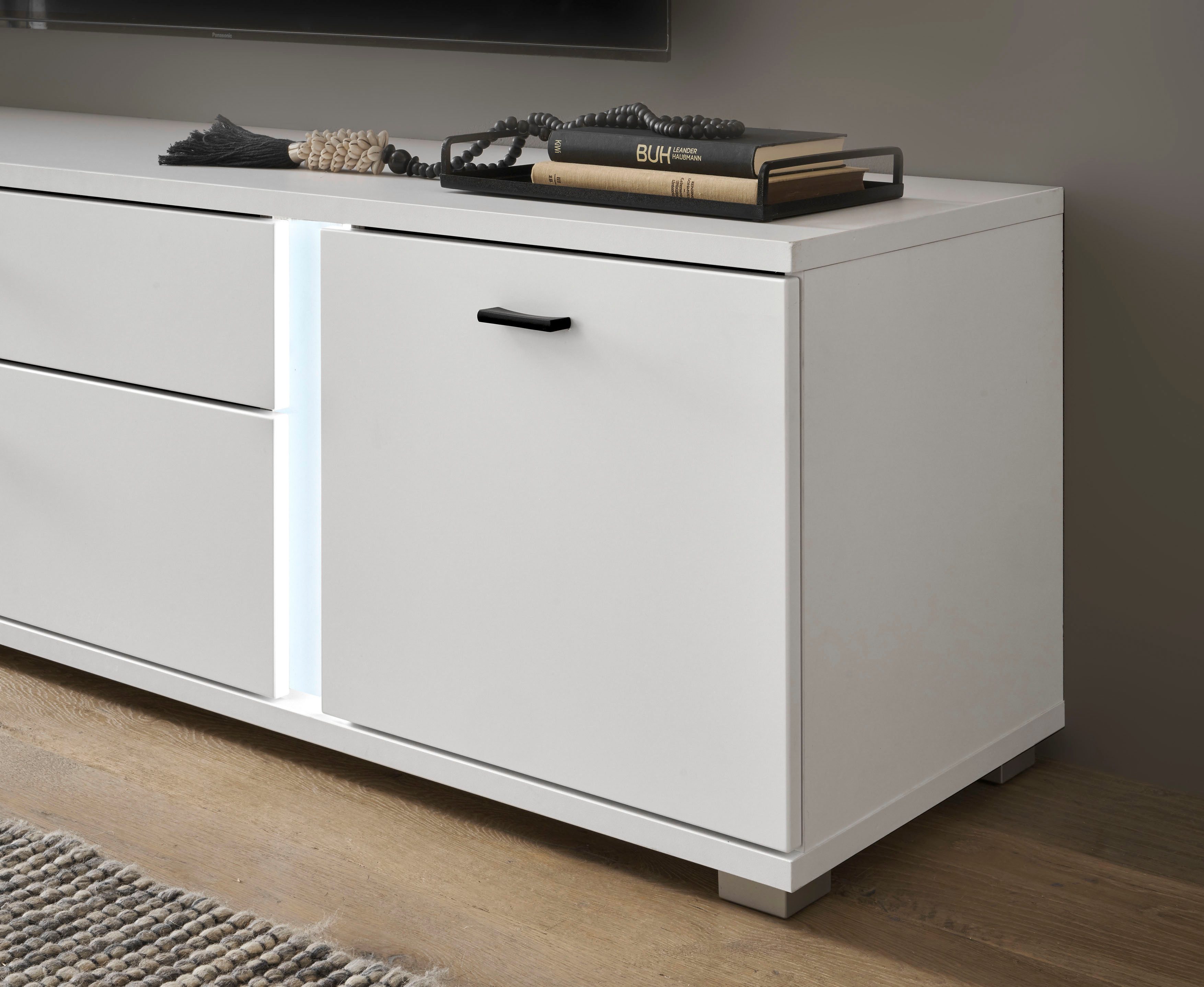 INOSIGN Tv-meubel Long Island in moderne trendkleur, inclusief verticale verlichting, breedte 150 cm (1 stuk)