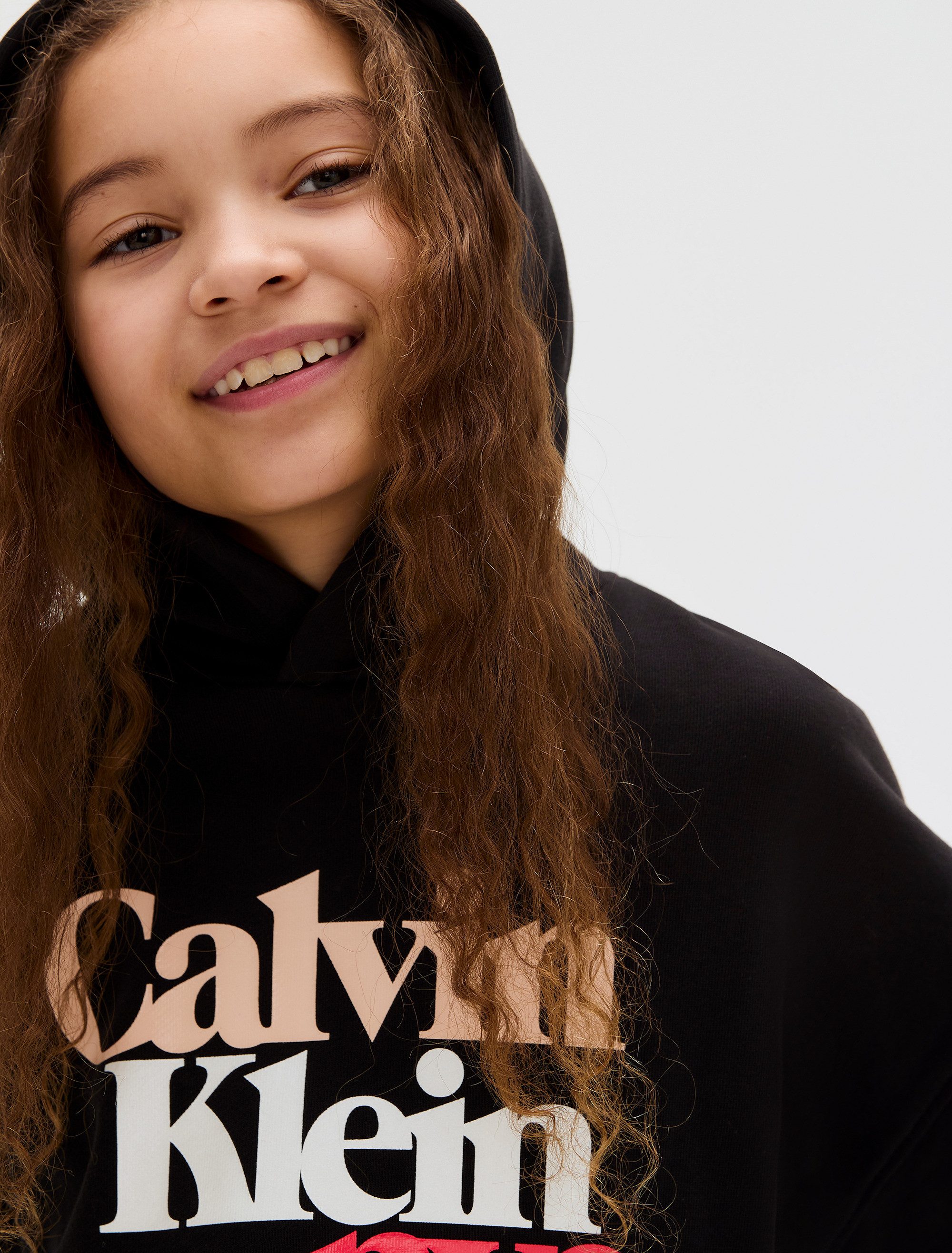Calvin Klein Hoodie PEARL SIGNATURE TERRY HOODIE voor kinderen tot 16 jaar, met grote print