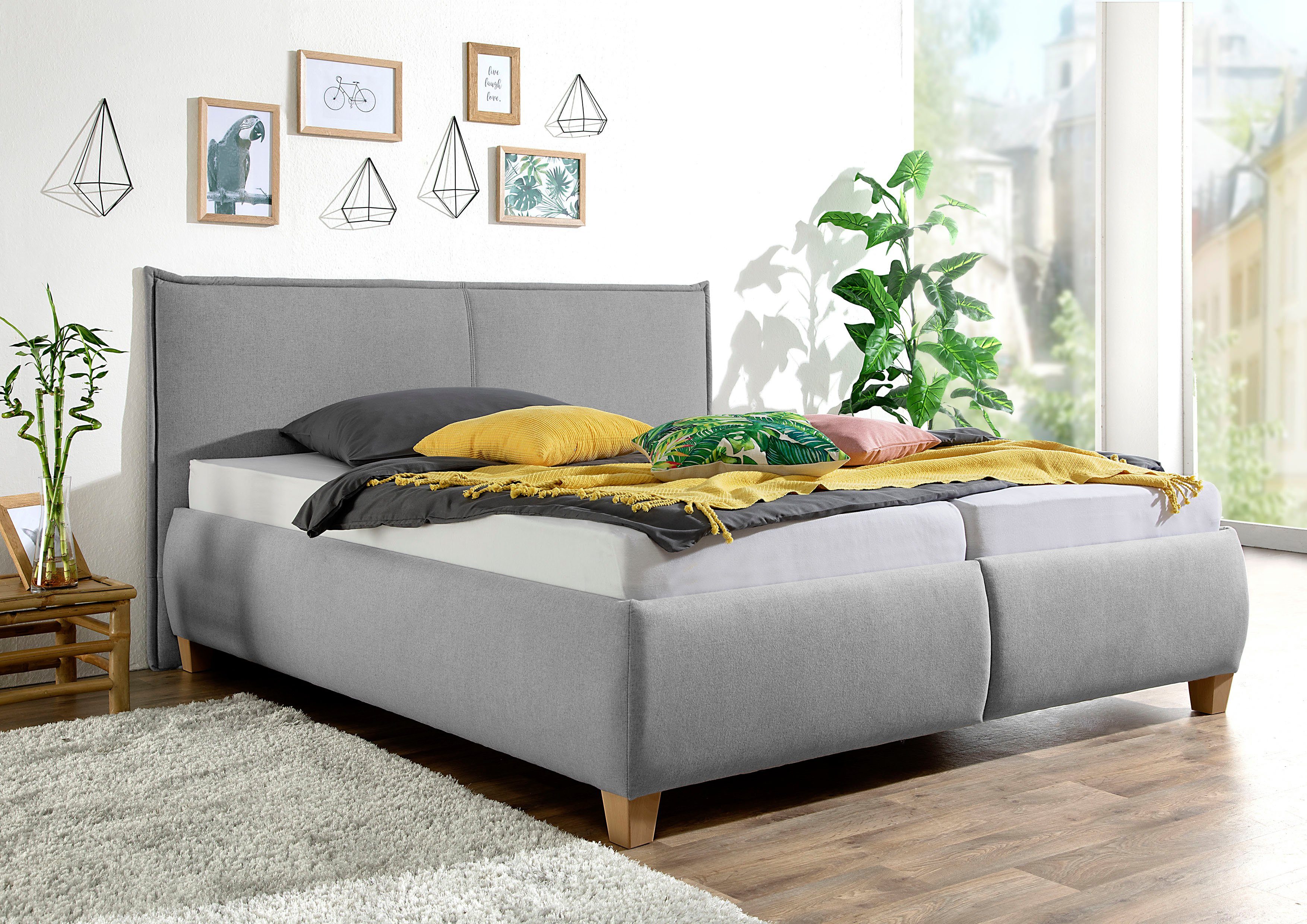 Maintal Gestoffeerd bed met bedkist