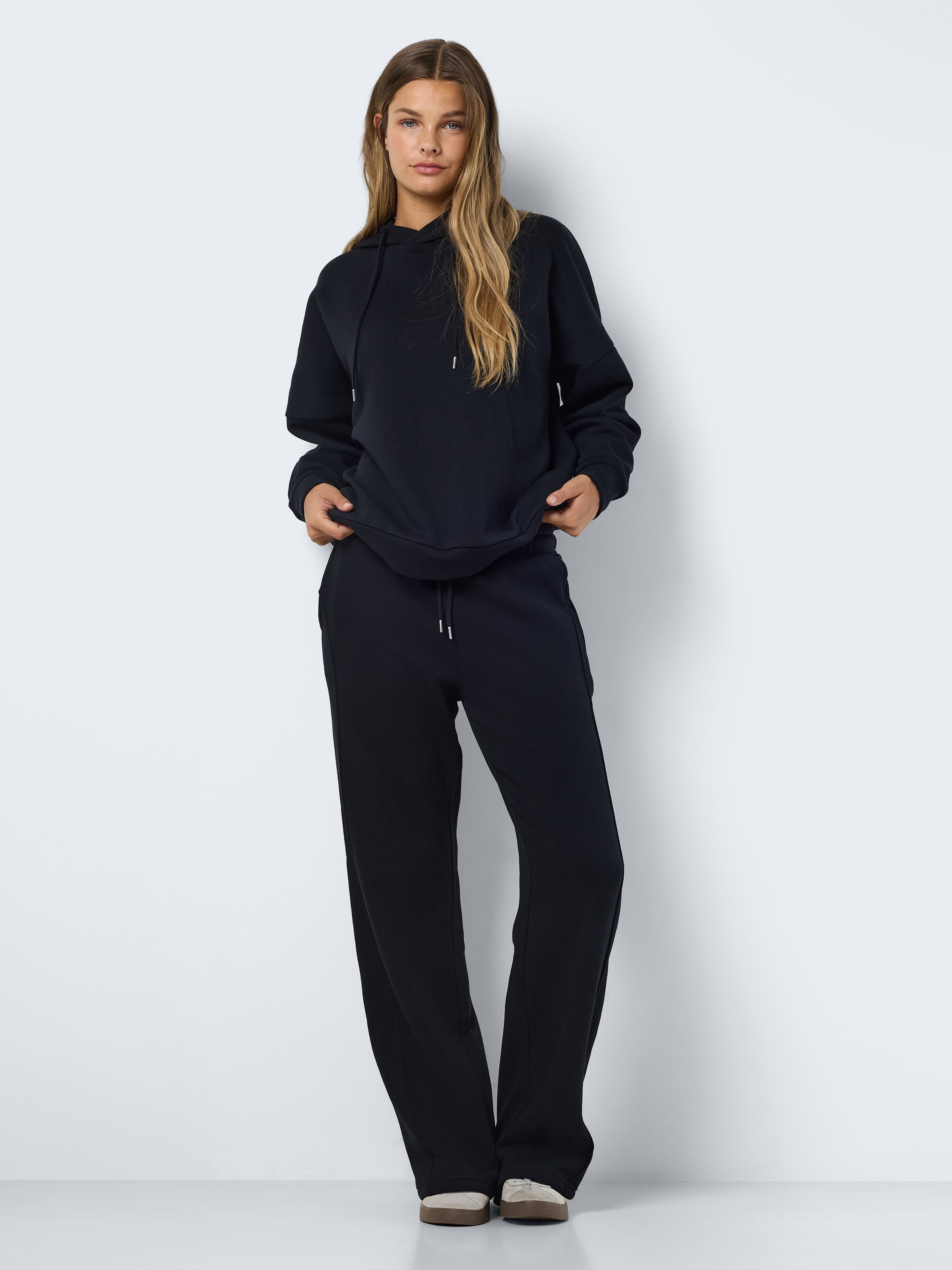 Noisy may Sweatbroek NMALDEN NW LOOSE SWEAT PANTS JRS NOOS