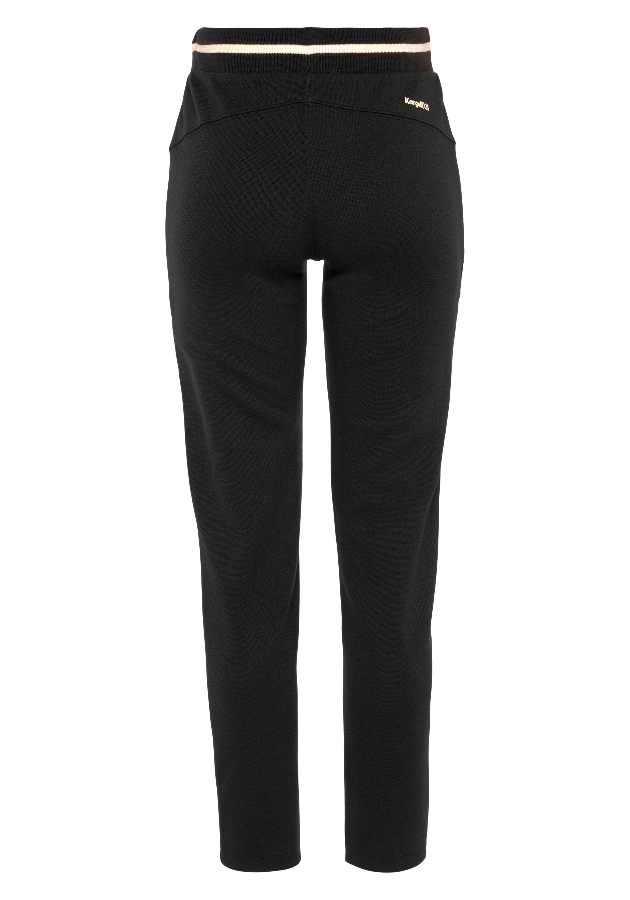 KangaROOS Jerseybroek met piqué-structuur en streepdetail