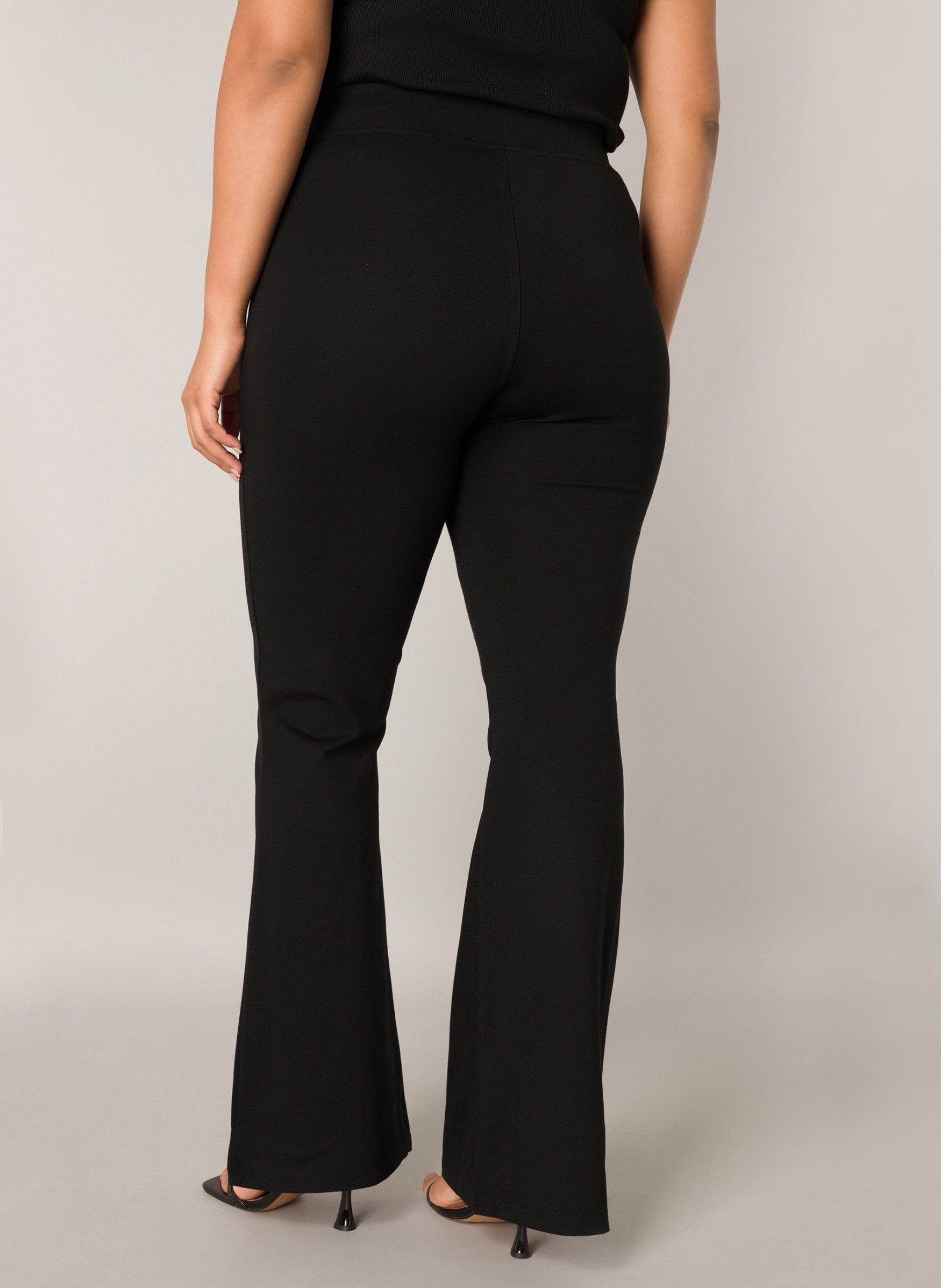 Base Level Curvy Tregging Allie Modern bootcut-model