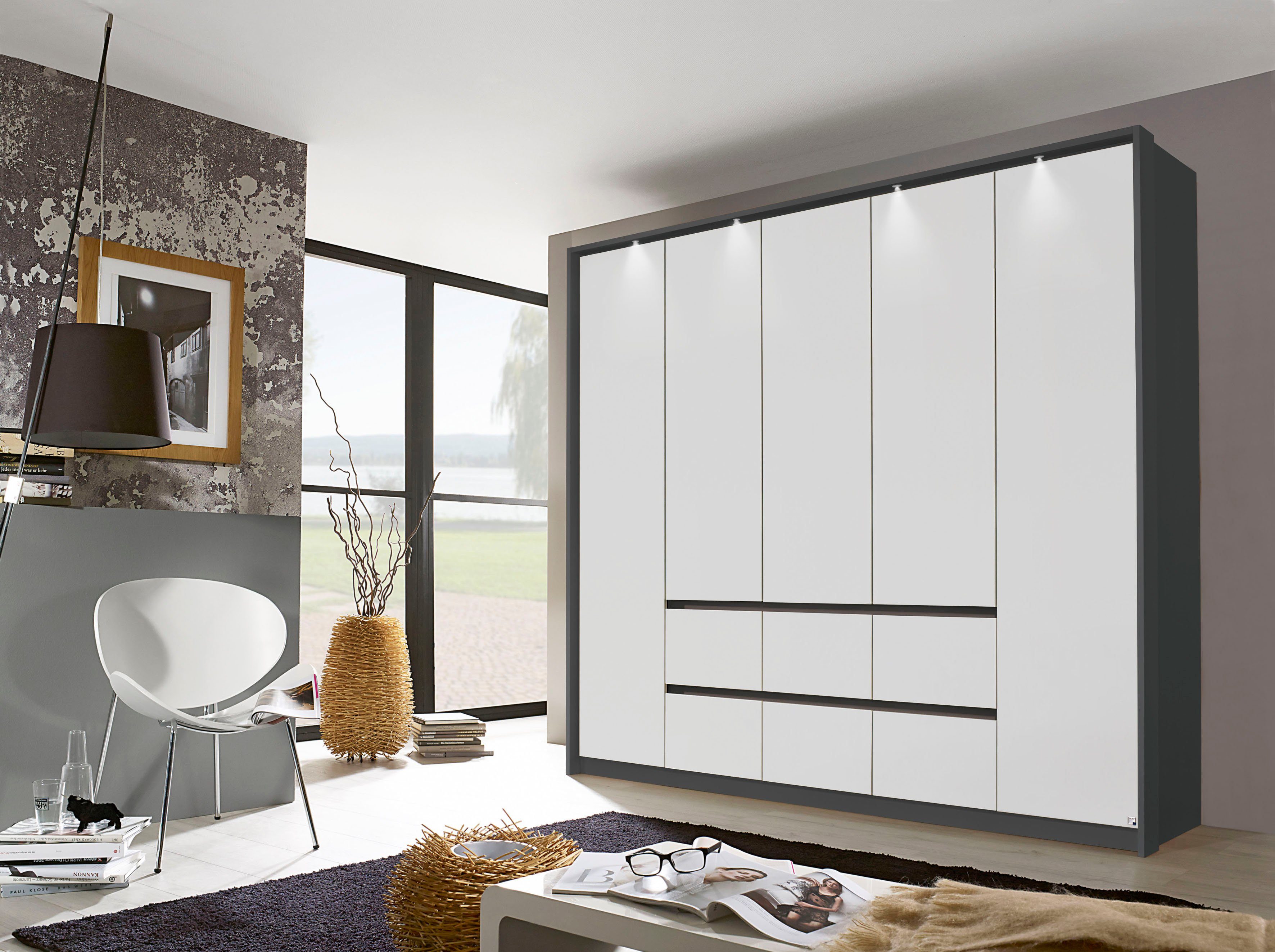 rauch Draaideurkast Mainz met passe-partout optioneel met verlichting, buitendeuren met push-to-openfunctie