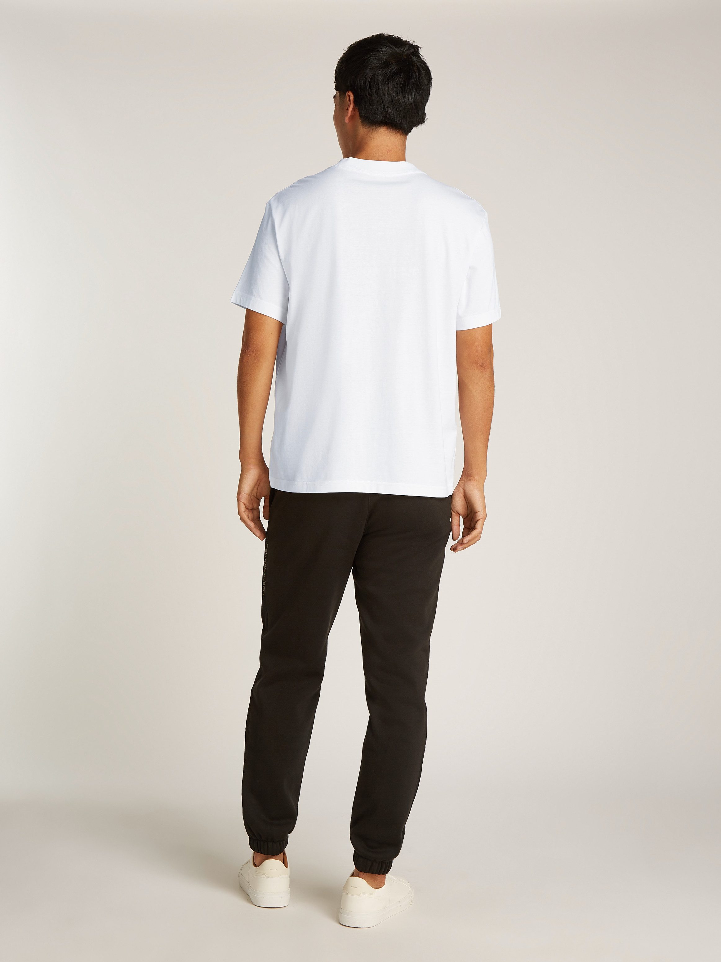 Calvin Klein T-shirt NYC STAMP GRAPHIC met label