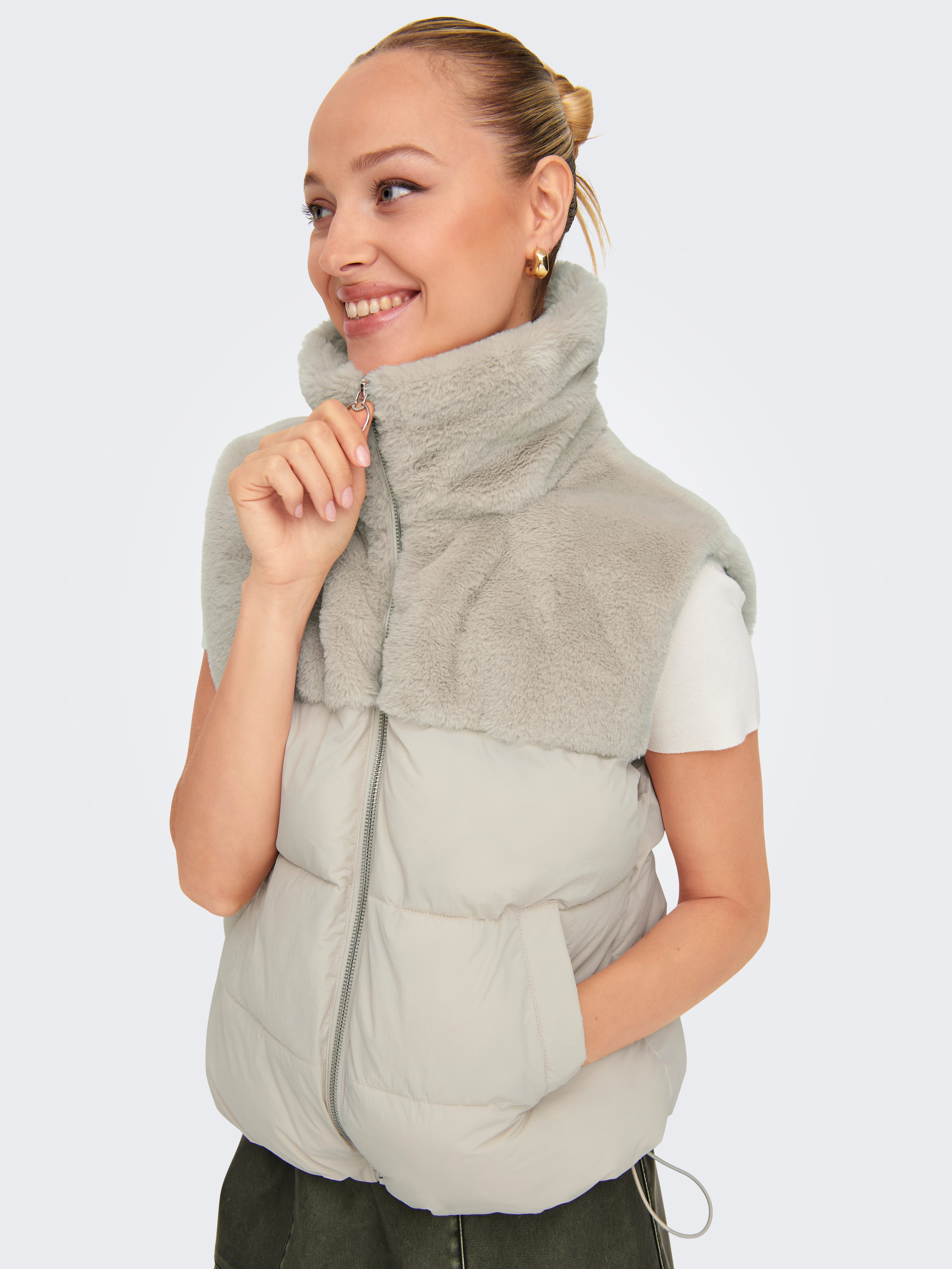 Only Bodywarmer ONLWANJA FUR PUFFER MIX WAISTCOAT CC OTW