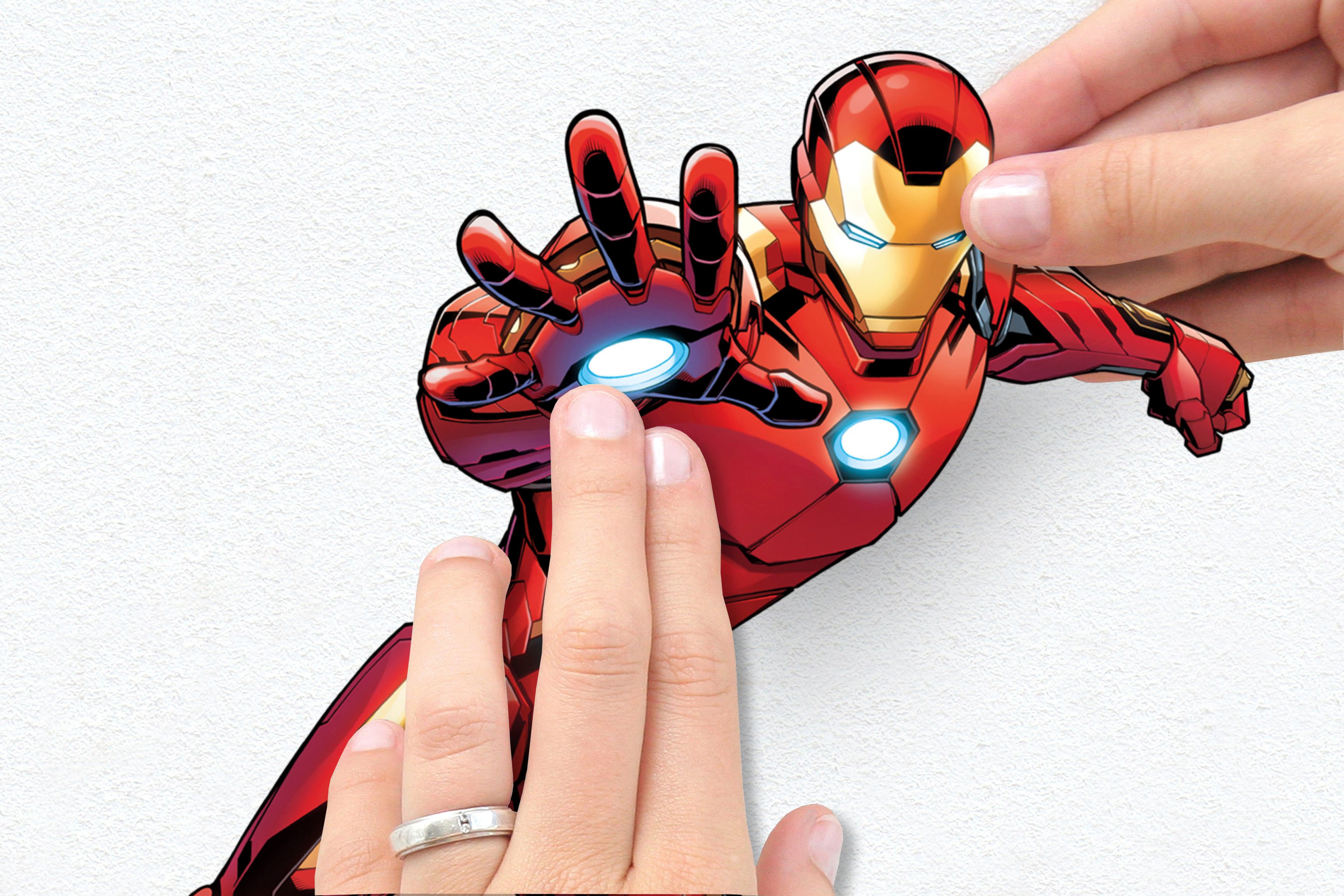 Komar Wandfolie Avengers Crew - afm. 50 x 70 cm zelfklevend, wandstickers, kinderkamer (8-delig)