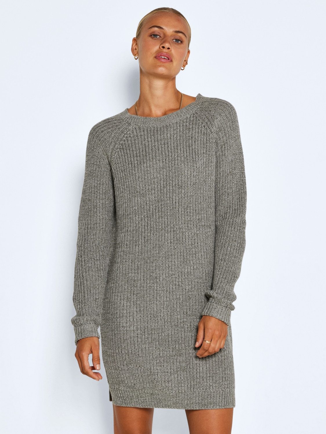 Noisy may Gebreide jurk NMSIESTA L/S O-NECK KNIT DRESS NOOS