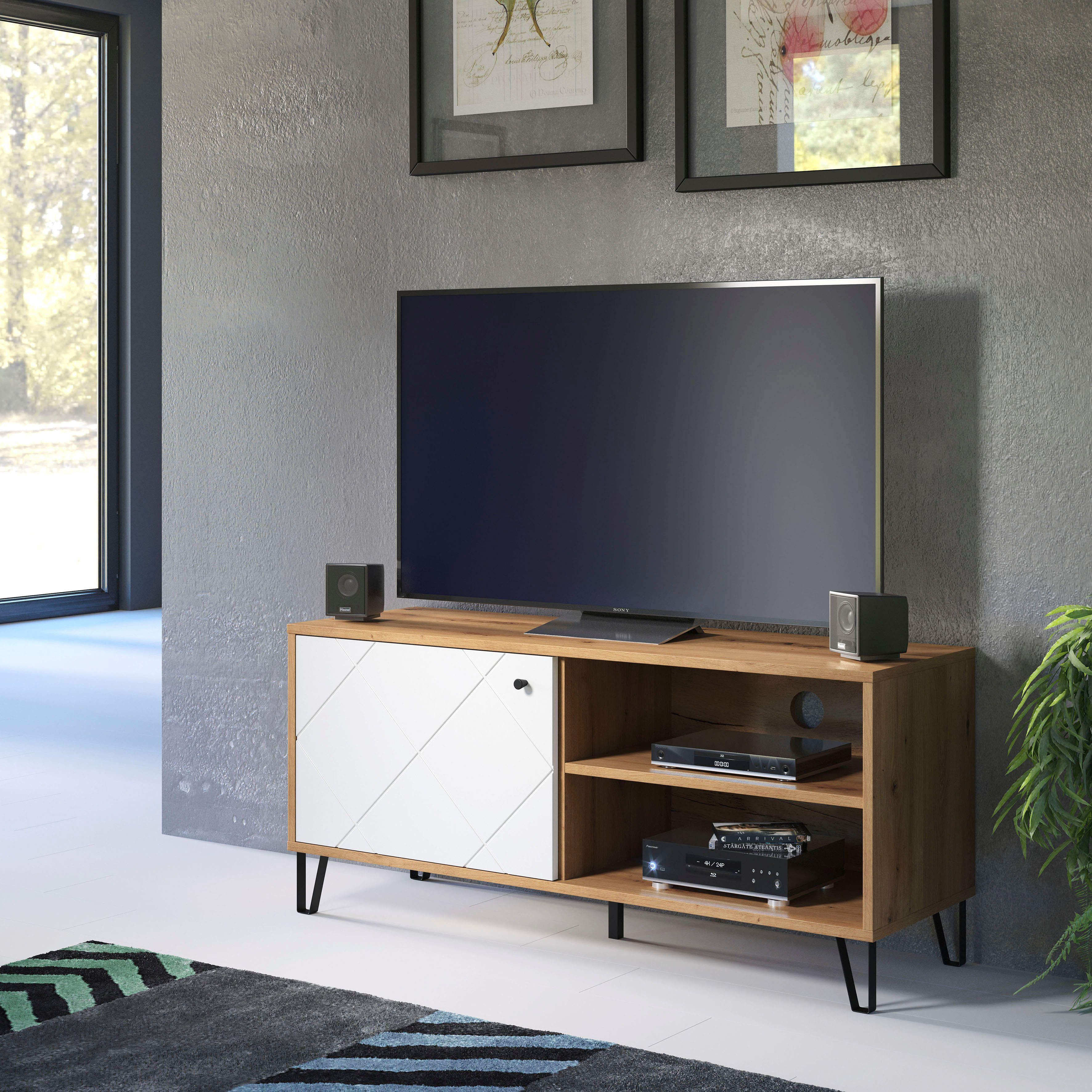 Places of Style Tv-meubel Tarragona TV-kast TV-lowboard met frezingen in ruitlook en praktische kabeldoorvoer