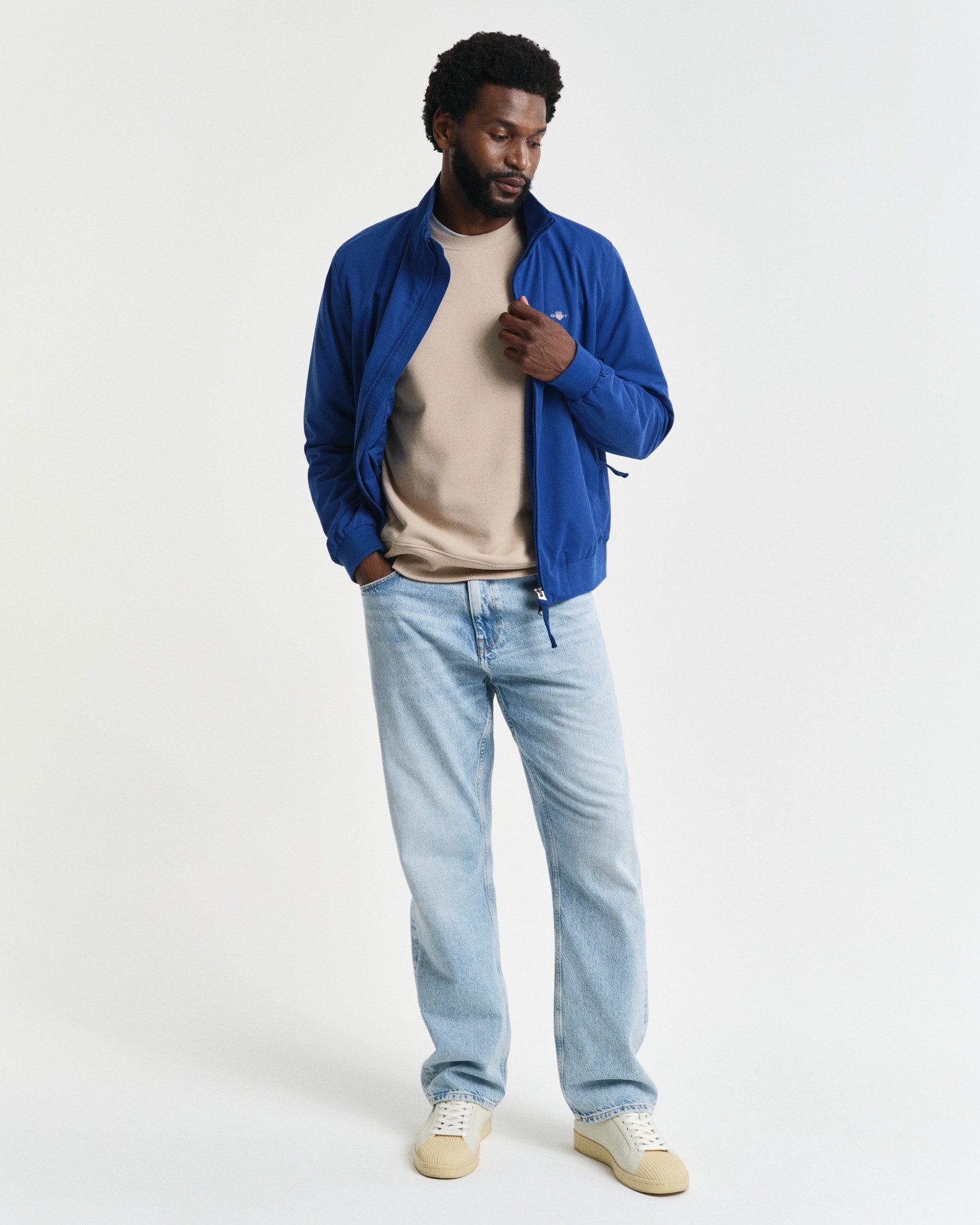 Gant Sweatshirt REG SHIELD C-NECK SWEAT met logoborduursel op borsthoogte
