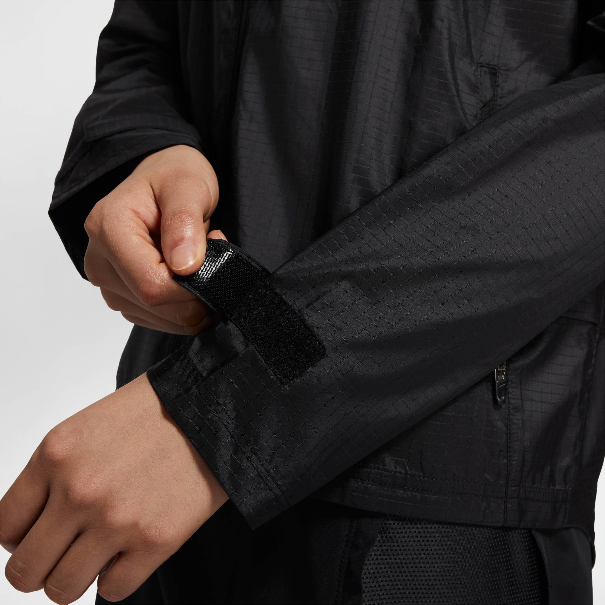 Nike Runningjack Essential WoMen's Running Jacket