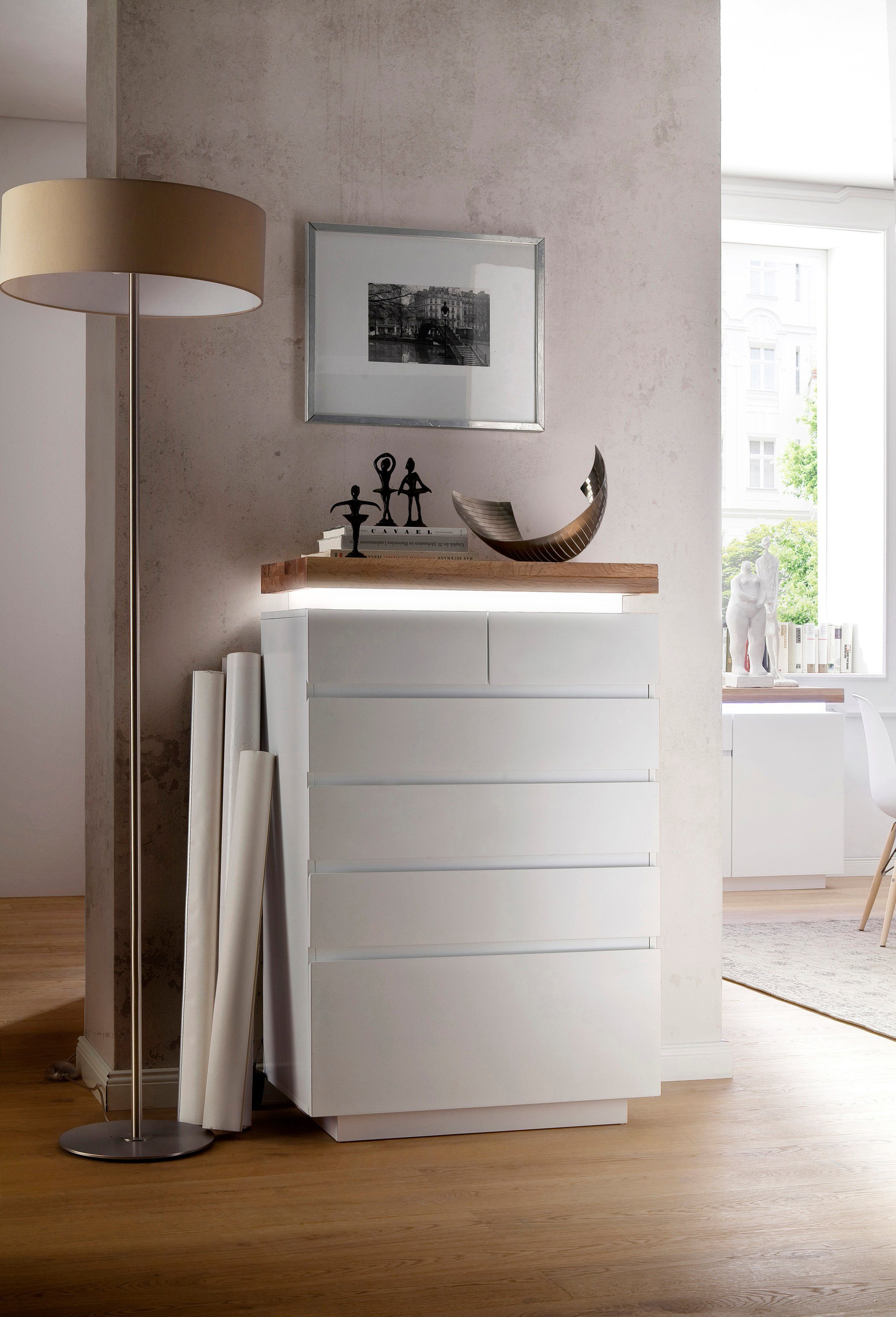 MCA furniture Kast Romina met ledverlichting wit dimbaar, incl. afstandsbediening