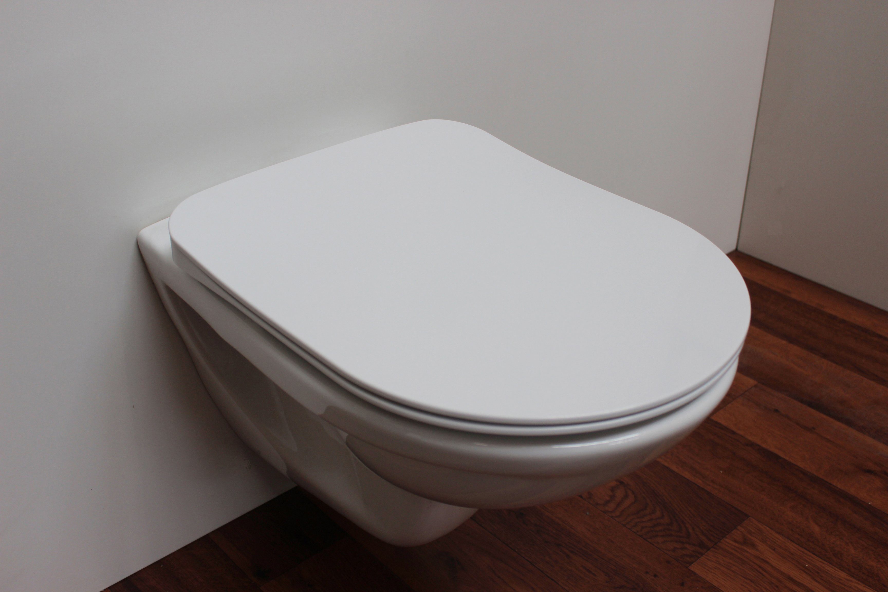 ADOB Toiletzitting F1 Soft-closemechanisme, afneembaar