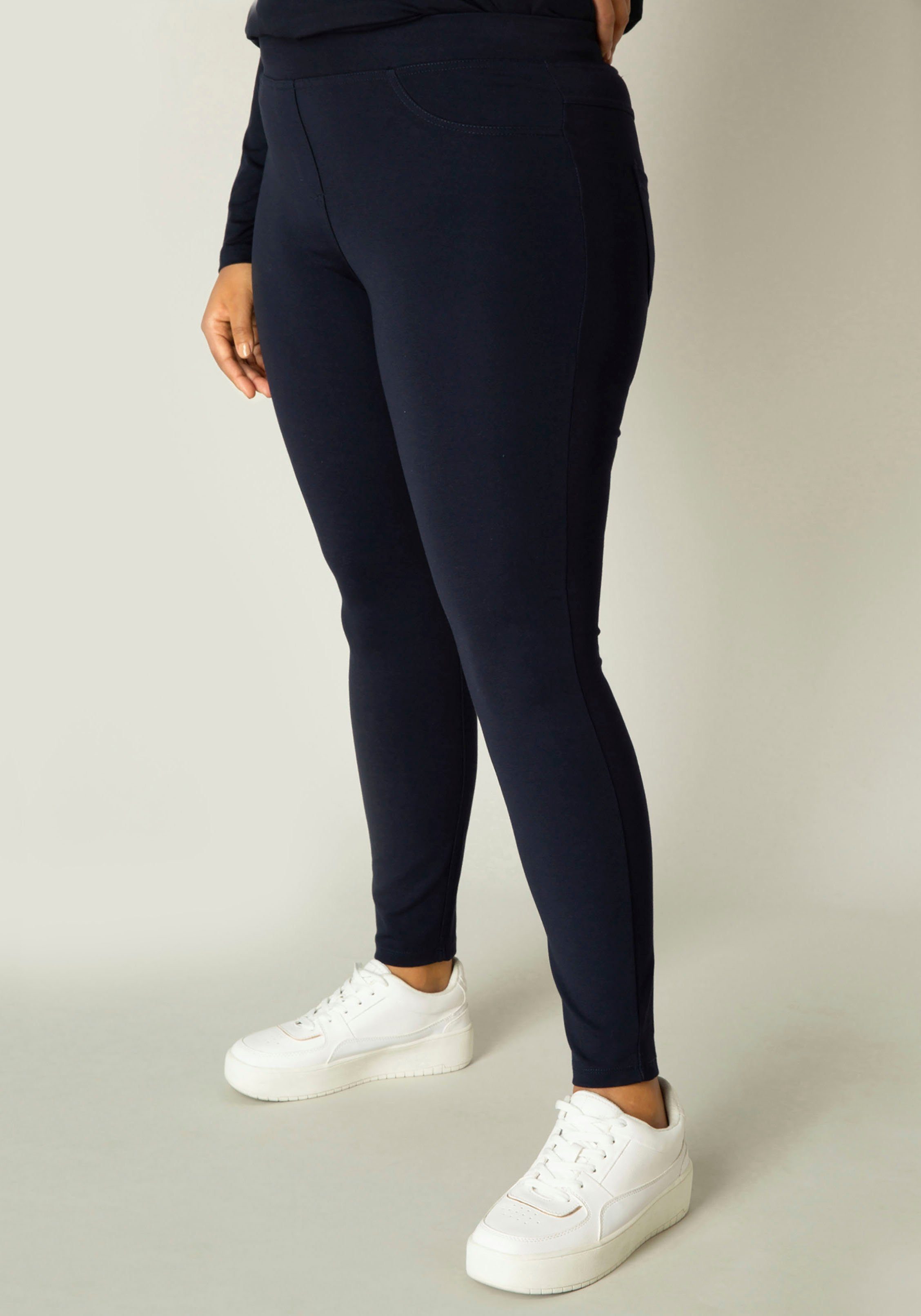 Base Level Curvy Jeggings Arnika met badge