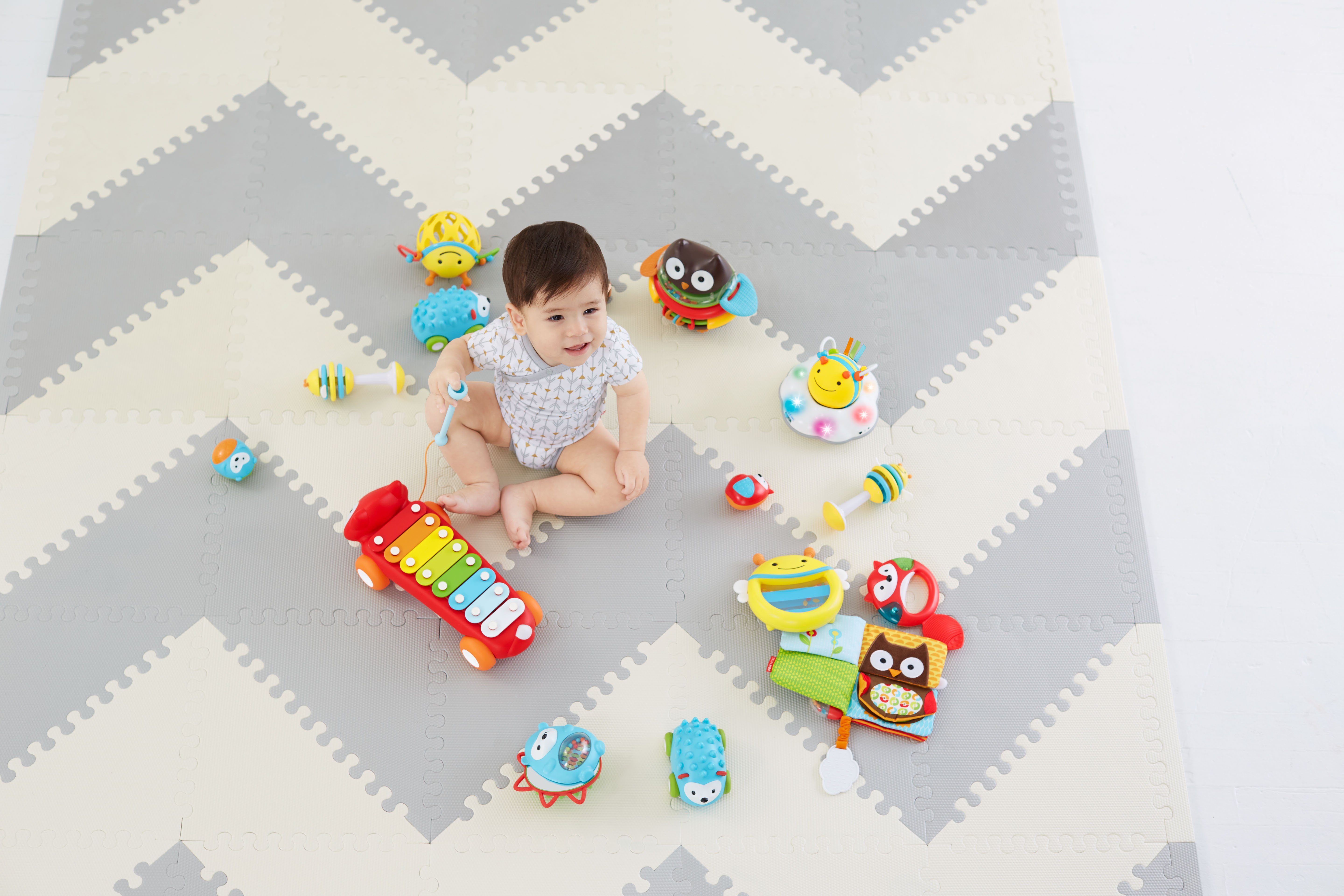 Skip Hop Leerspeelgoed Explore & More kruipspeelgoed bij