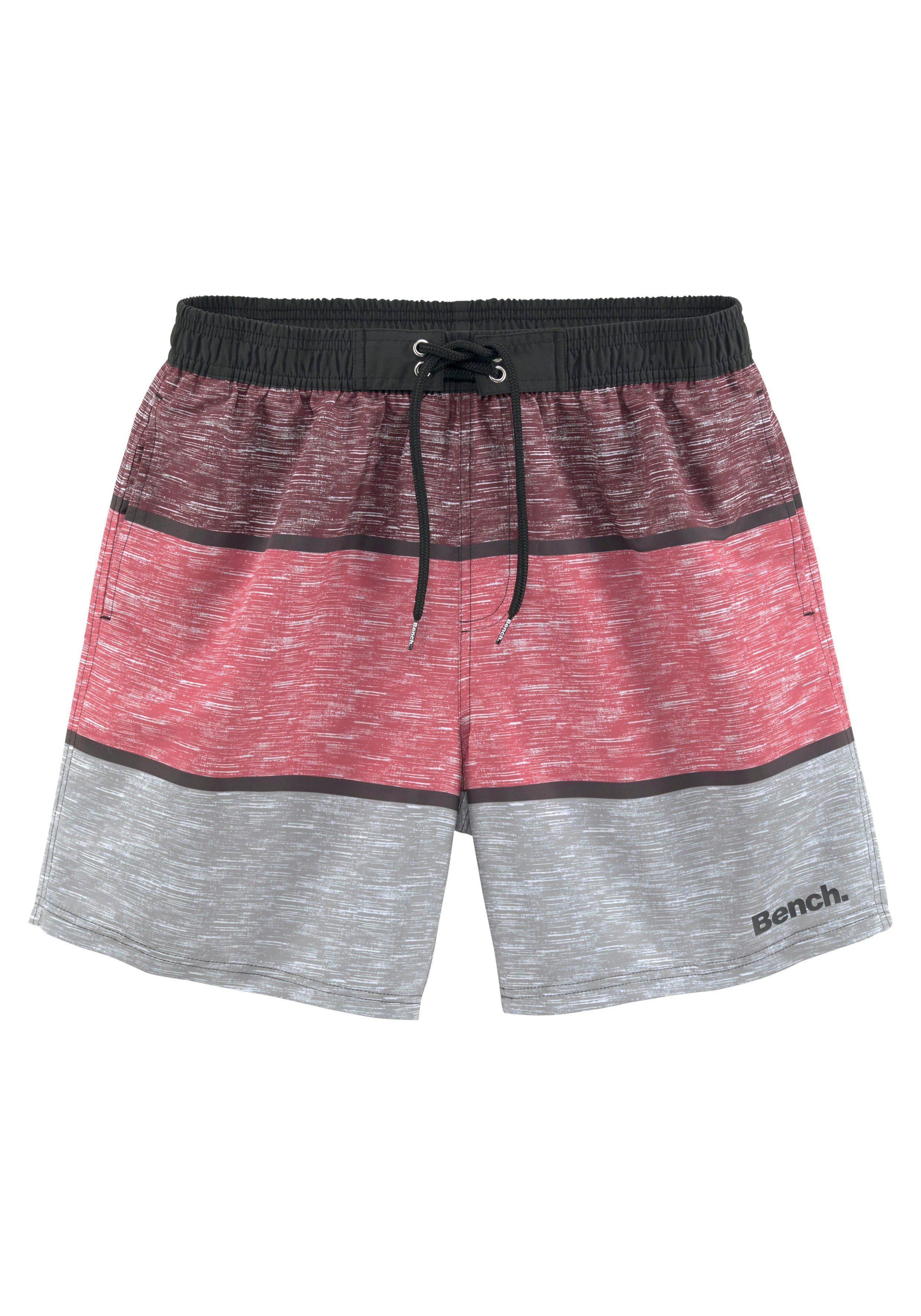 Bench. Zwemshort Mac in een trendy blokstrepen-look