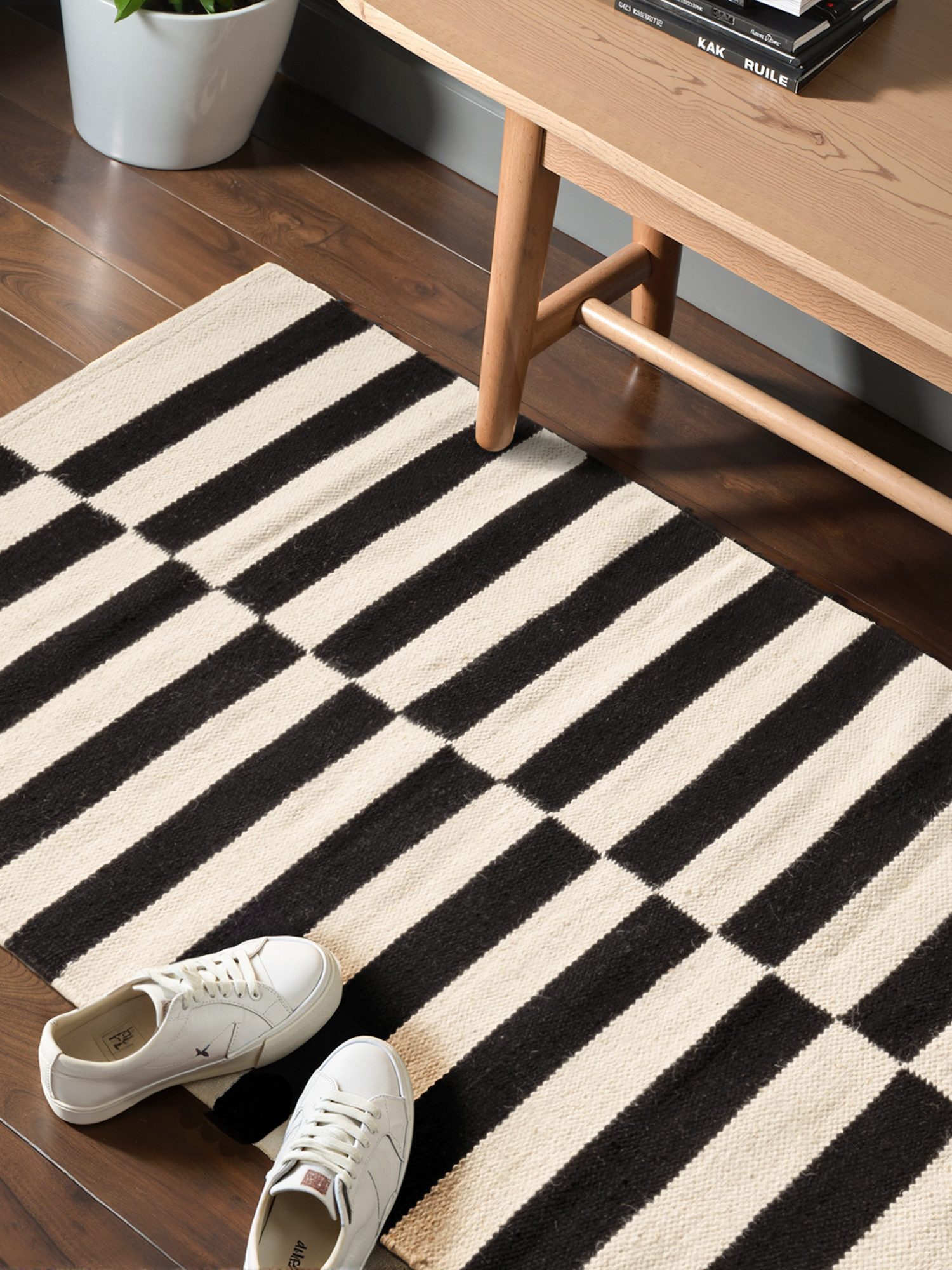 HANSE Home Wollen kleed Donna, zwart-wit handgeweven, wol, natuur, loper, woonkamer, slaapkamer, strepen