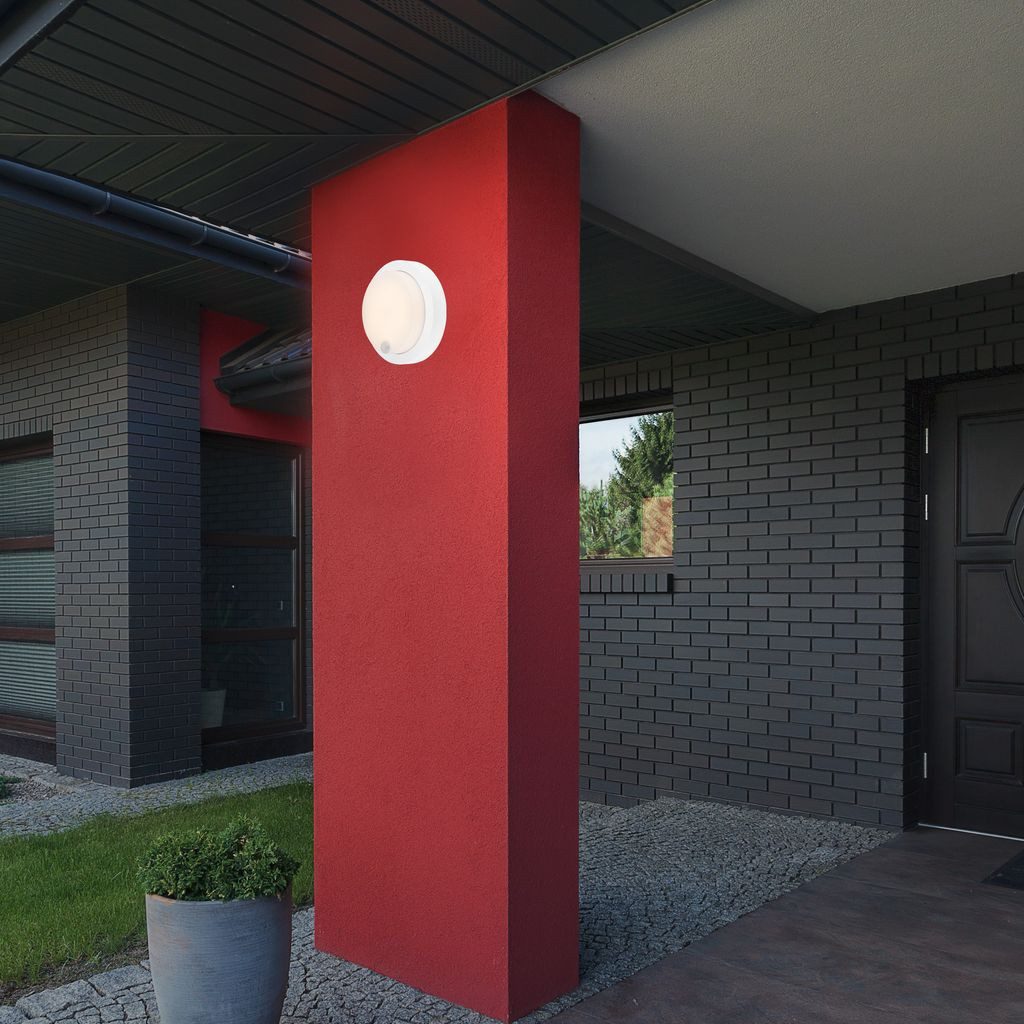 Briloner Leuchten Wandlamp voor buiten Accu LED buitenwandlamp met bewegingssensor, kunststof, wit