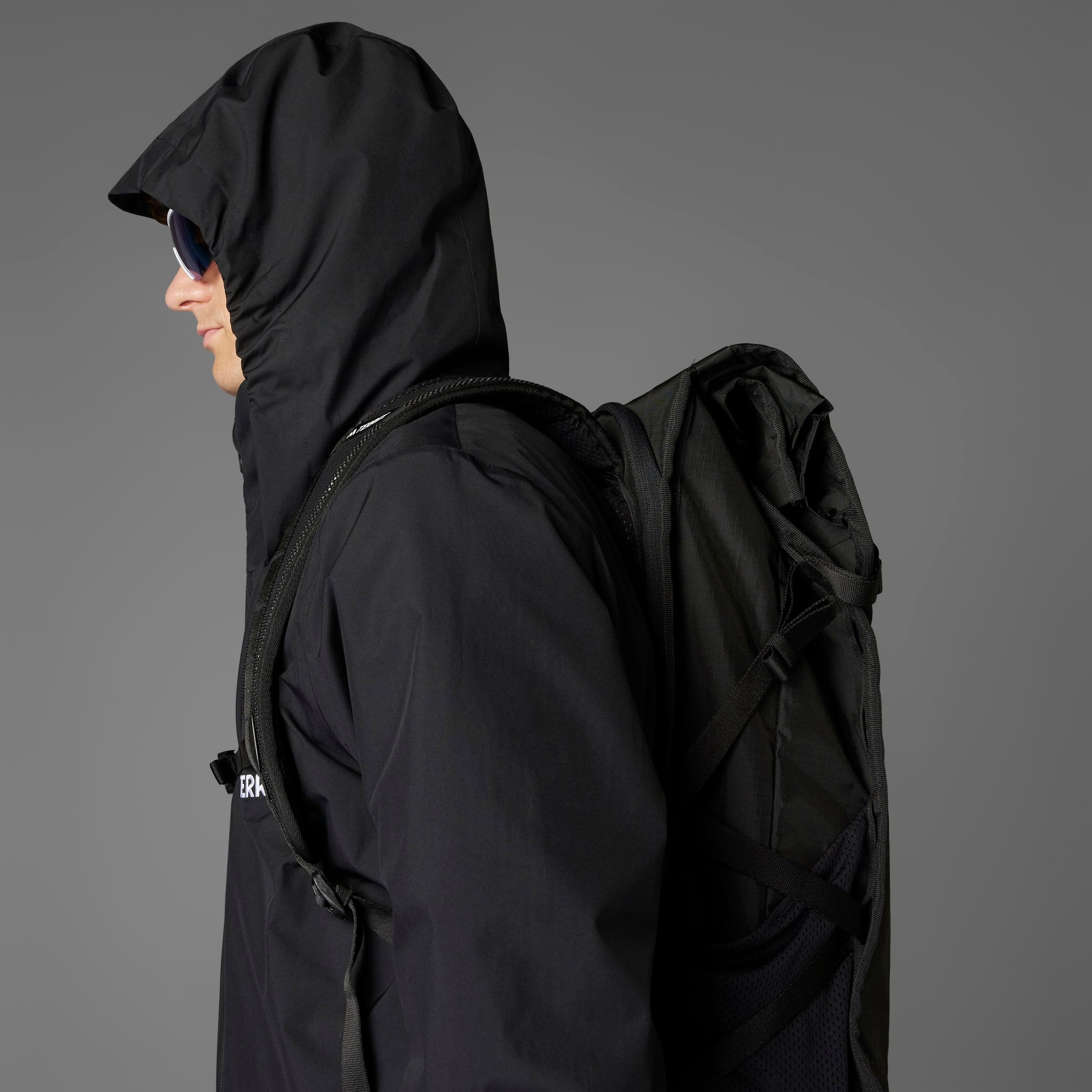 adidas TERREX Outdoorjack MT ESS 2L R JKT