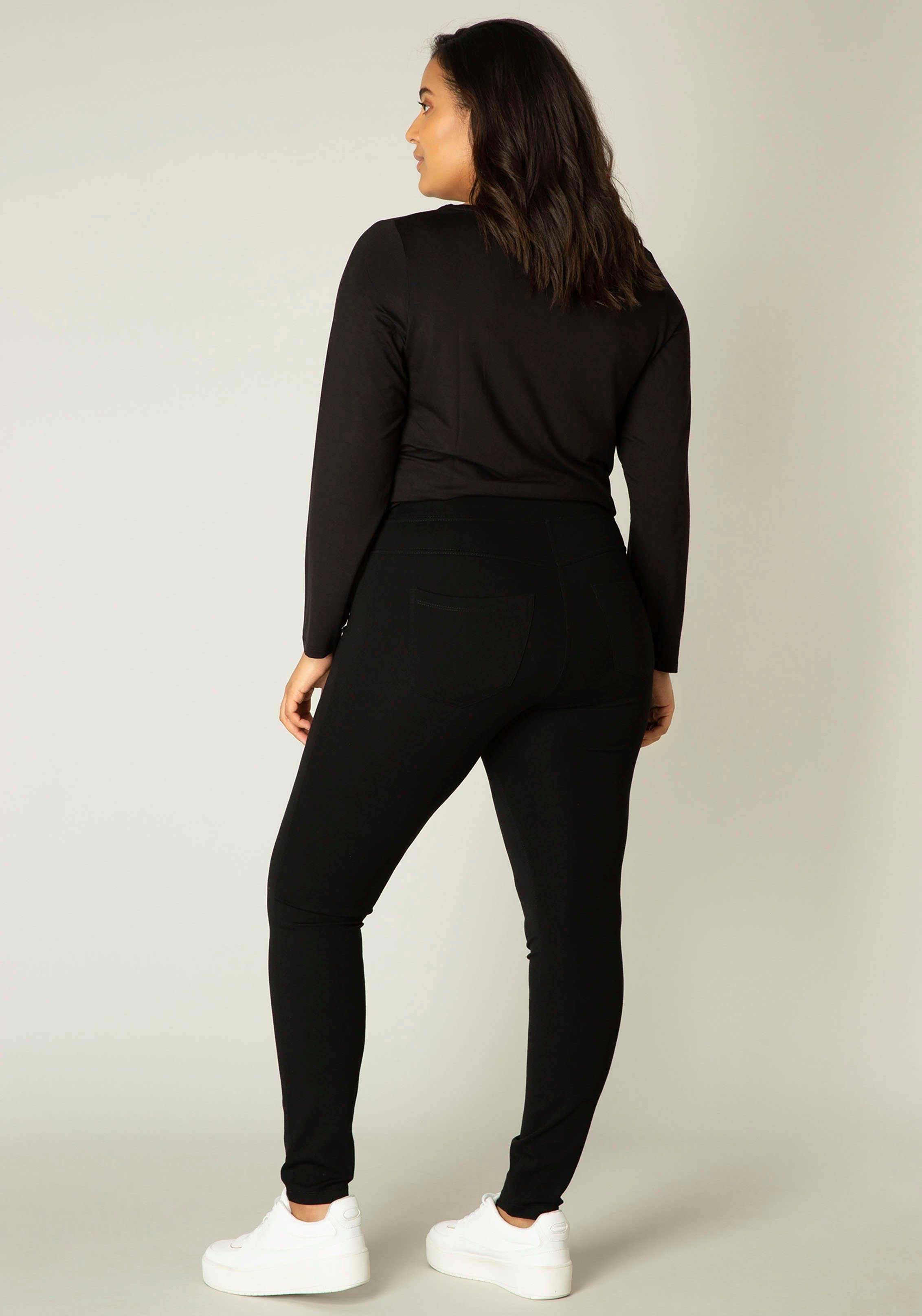 Base Level Curvy Jeggings Arnika met badge