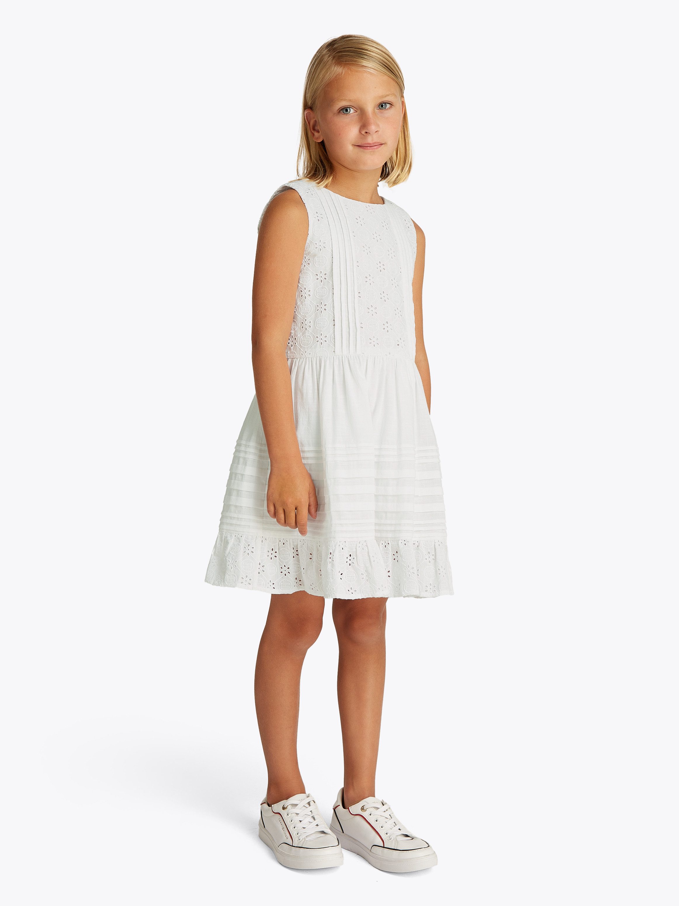 Tommy Hilfiger Zomerjurk EMBROIDERED COTTON DRESS SLVLS met delicate gaatjesborduursel, met biezen