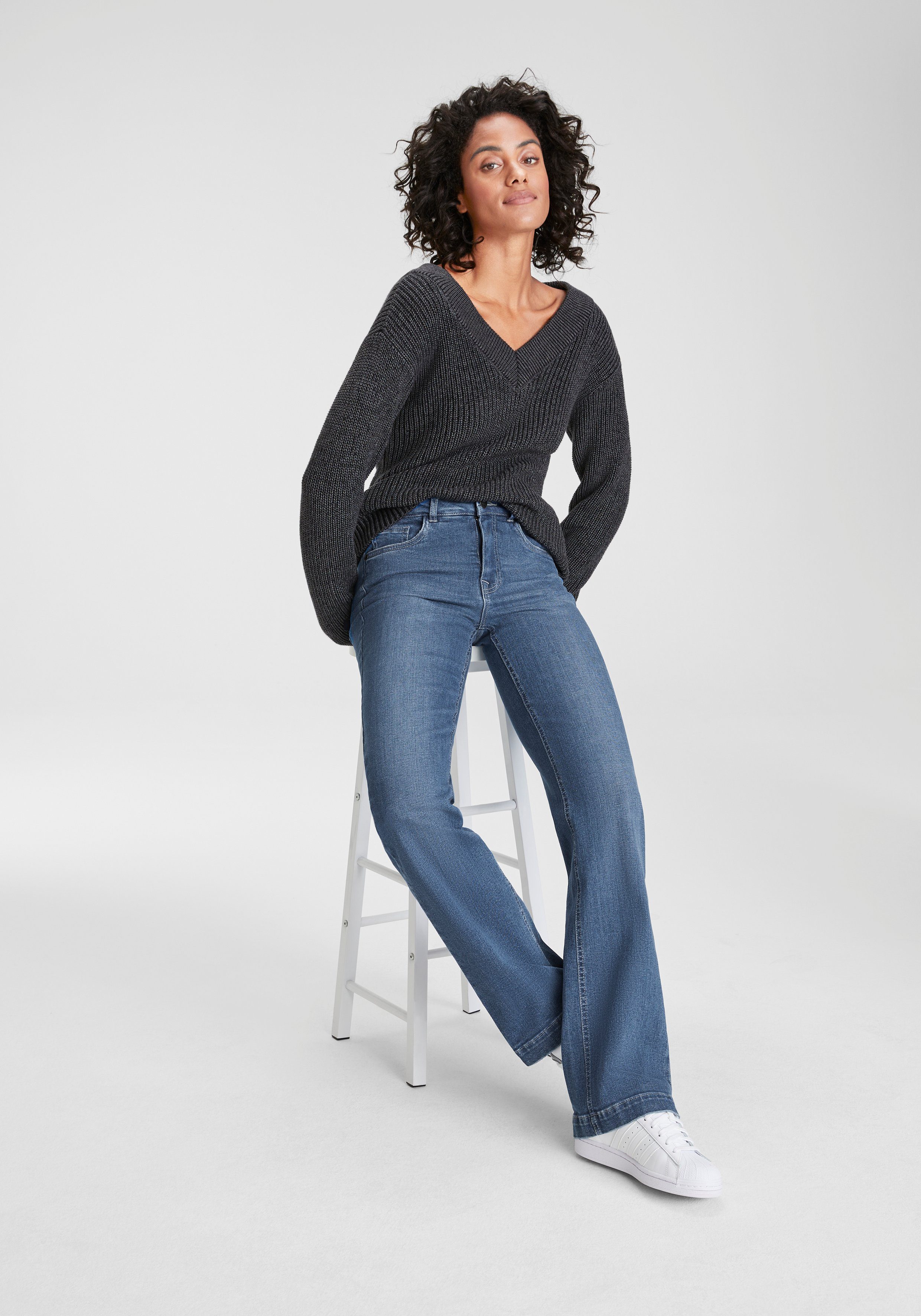 Arizona Rechte jeans wijde pasvorm, used-look-wassing, hoge taille