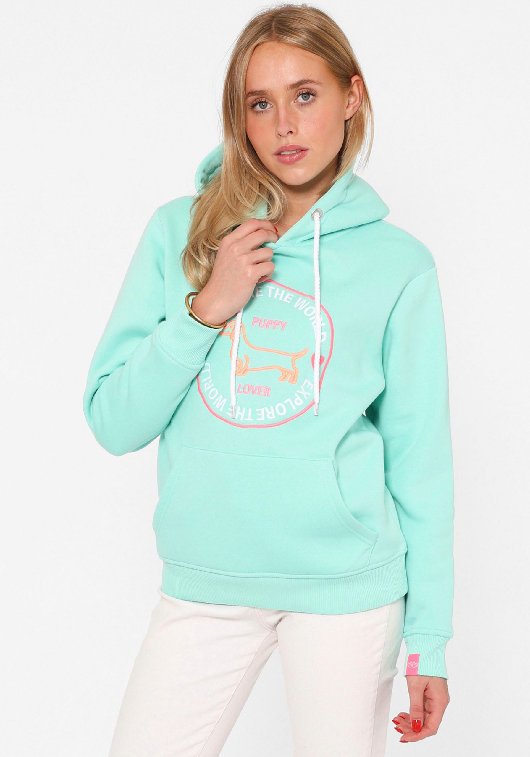 Zwillingsherz Hoodie Explore the World met puppy lover opdruk en geborduurd hondenmotief met harten