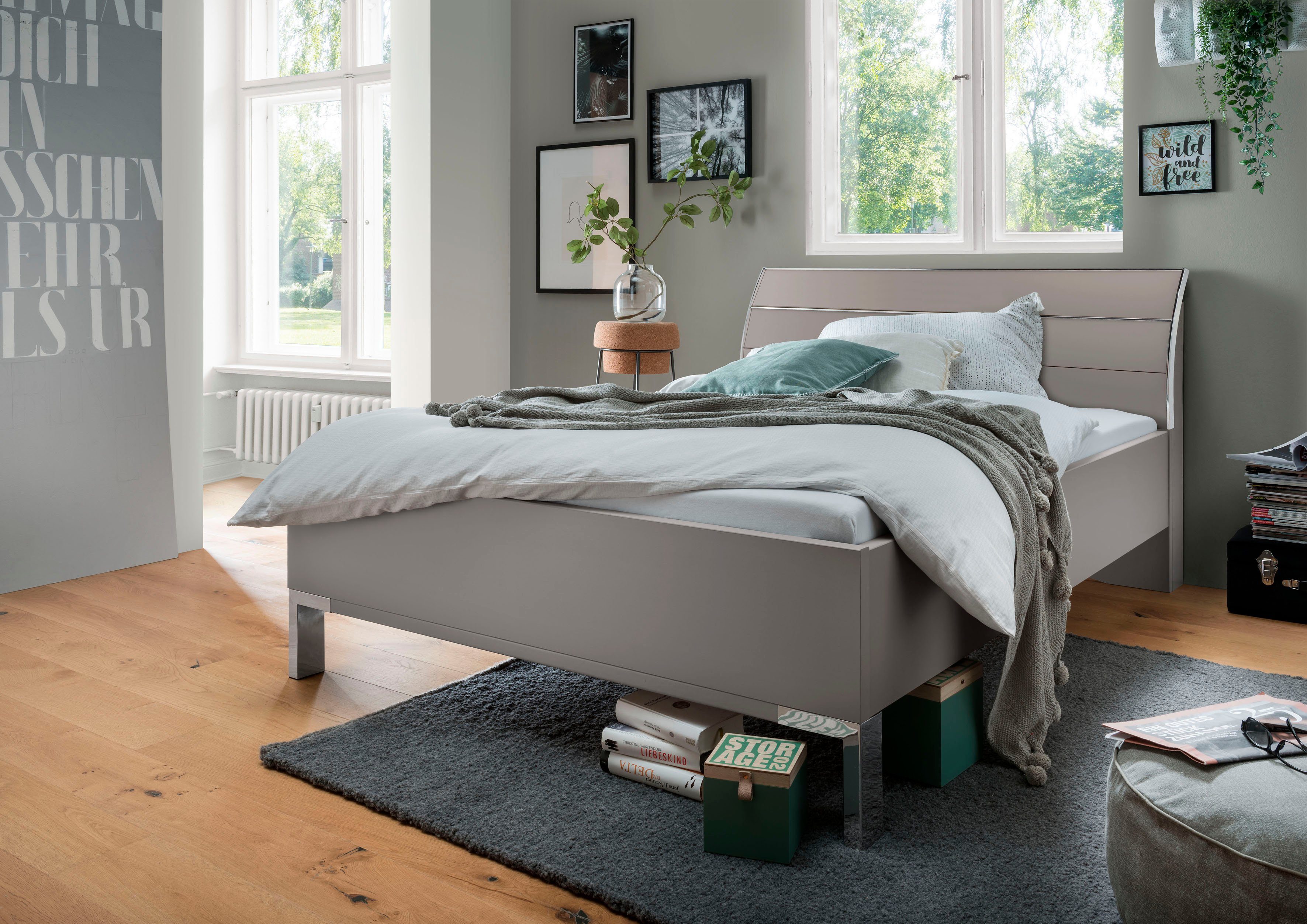 WIEMANN Futonbed Monaco, 4-voudig in hoogte verstelbaar met stijlvol houten hoofdbord, made in germany futonbedden grijs