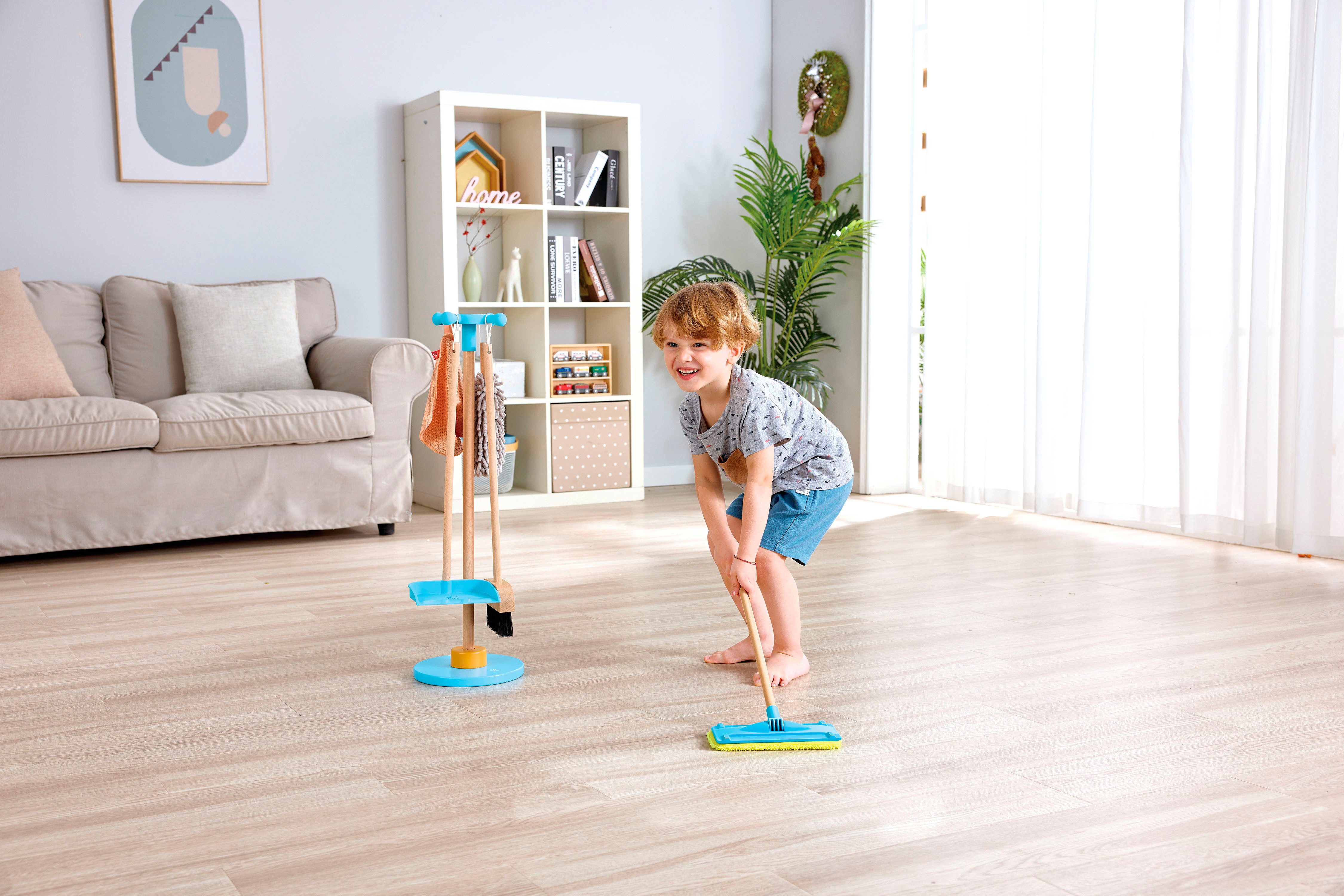 Hape Kinderbezem Speelgoed schoonmaakset met opbergstandaard (set, 6-delig)