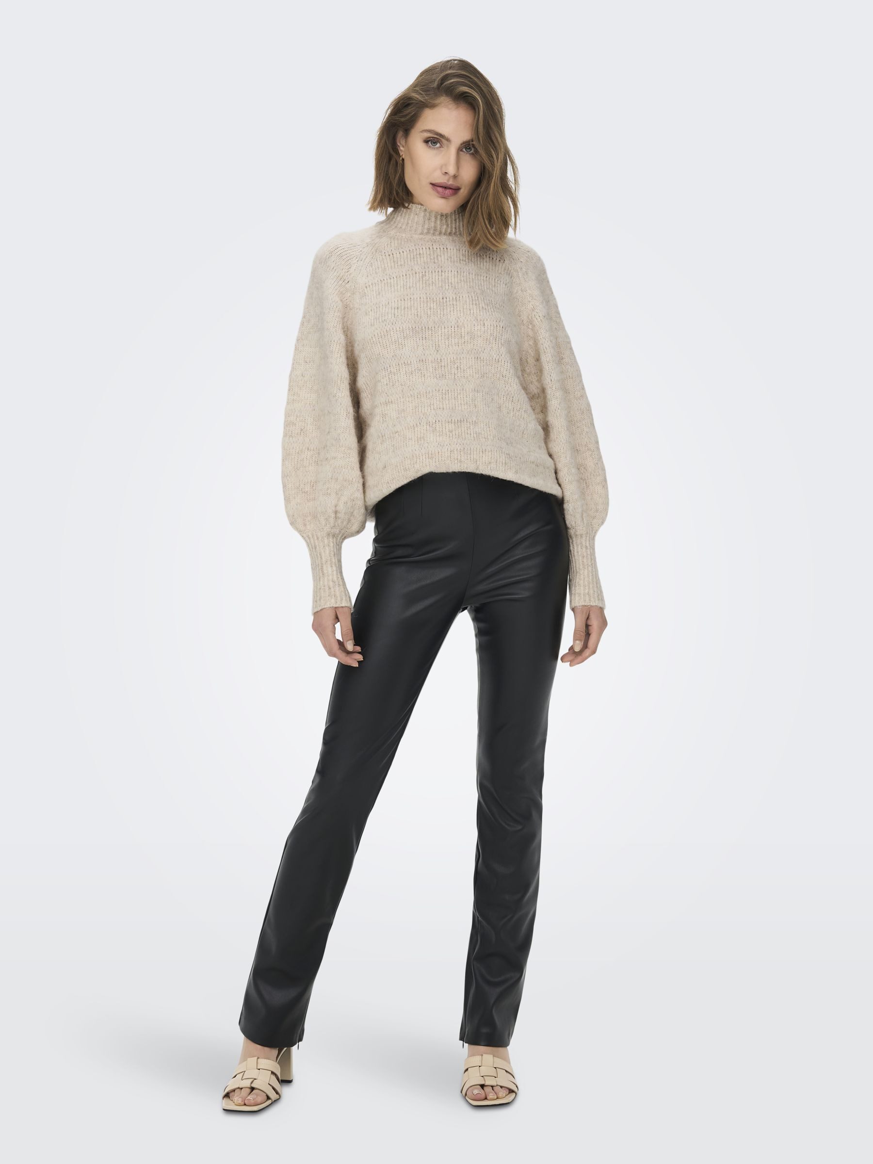 Only Trui met staande kraag ONLCELINA LS HIGH PULLOVER KNT NOOS