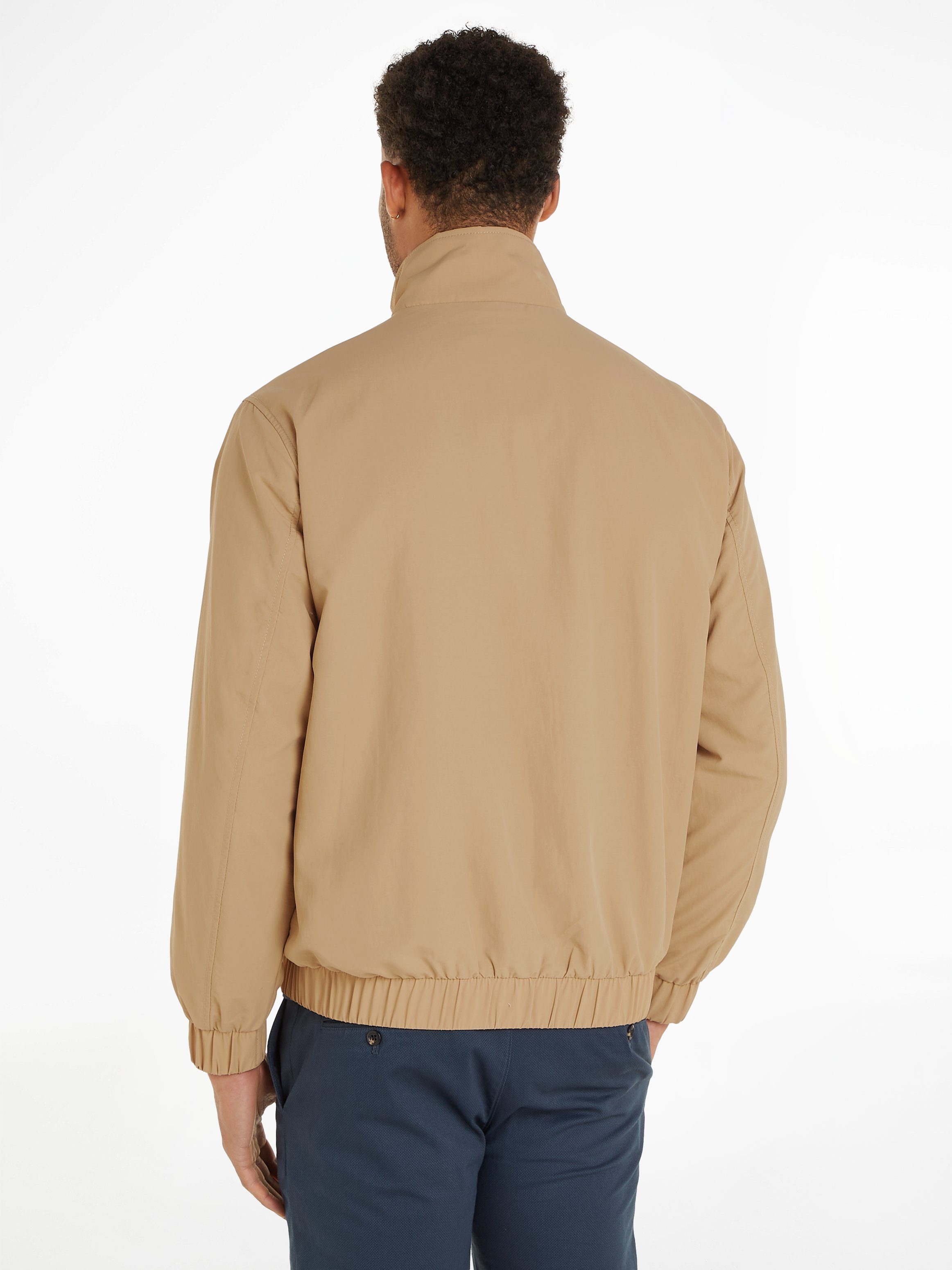Tommy Jeans Plus Jack in collegestijl TJM ESSENTIAL JACKET EXT Grote maten en logo-borduurwerk