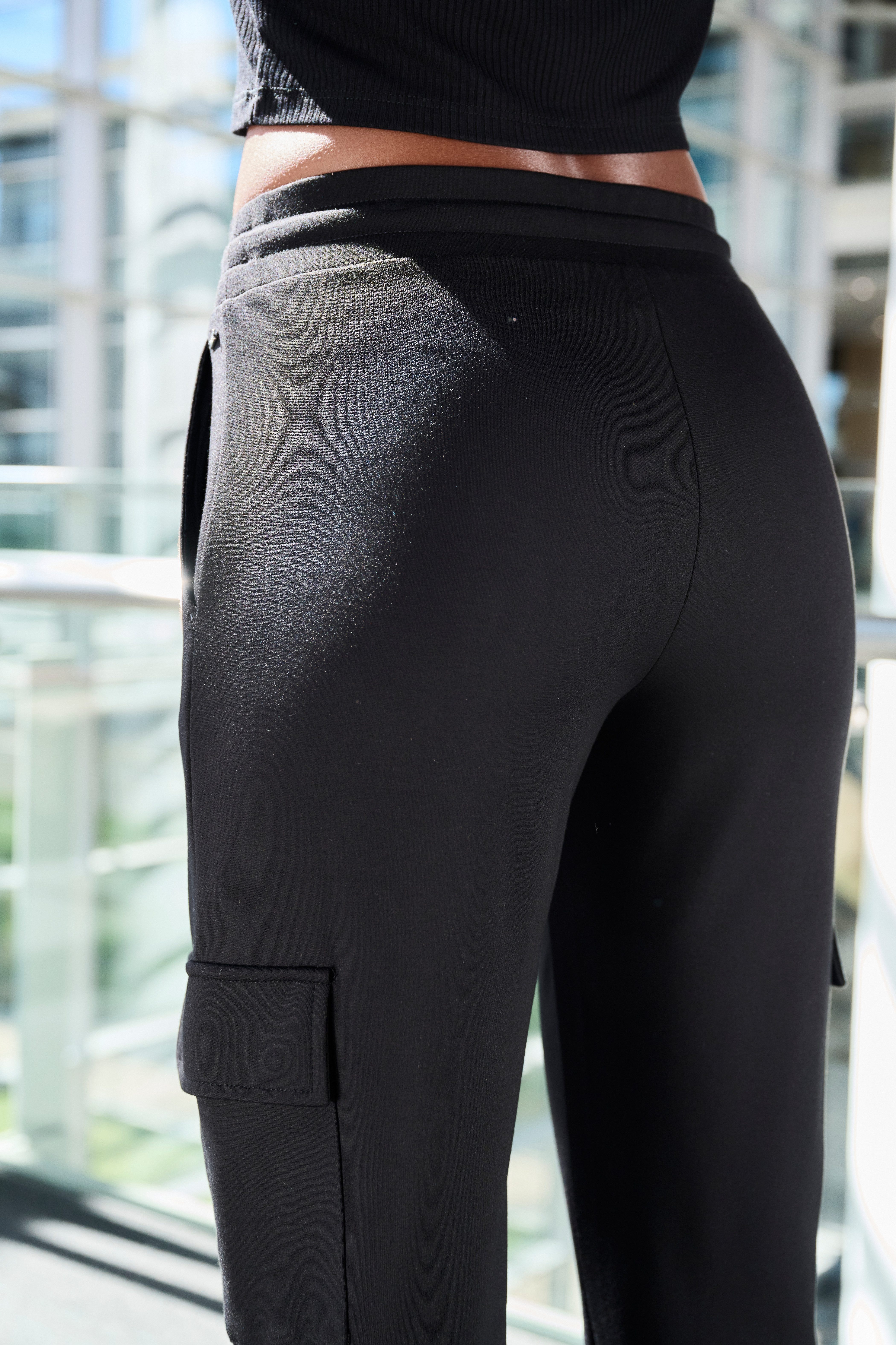 Lascana Cargobroek in zacht vloeiend materiaal loungewear