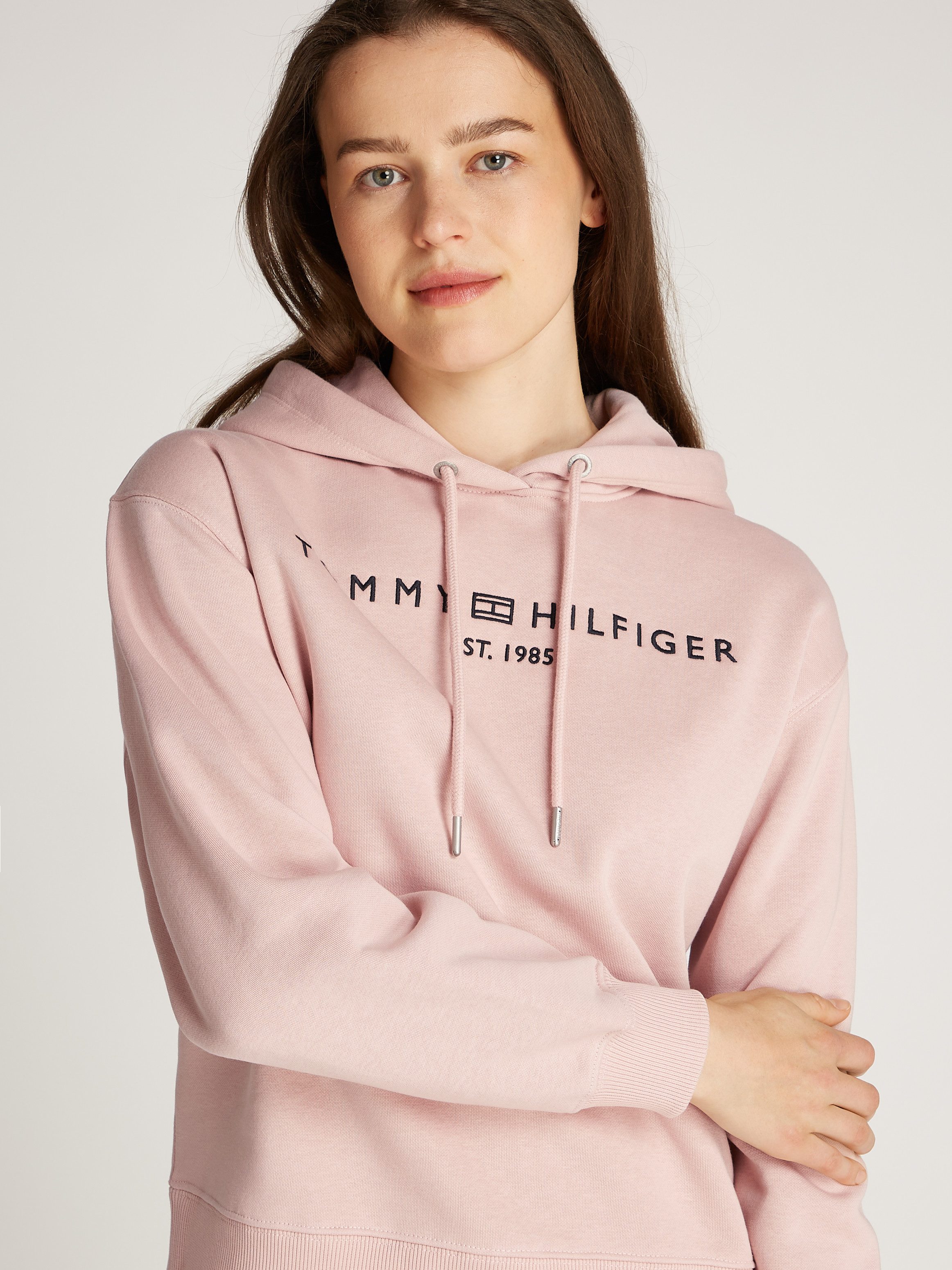 Tommy Hilfiger Hoodie MDRN REG CORP LOGO HOODIE met geborduurd logo-opschrift