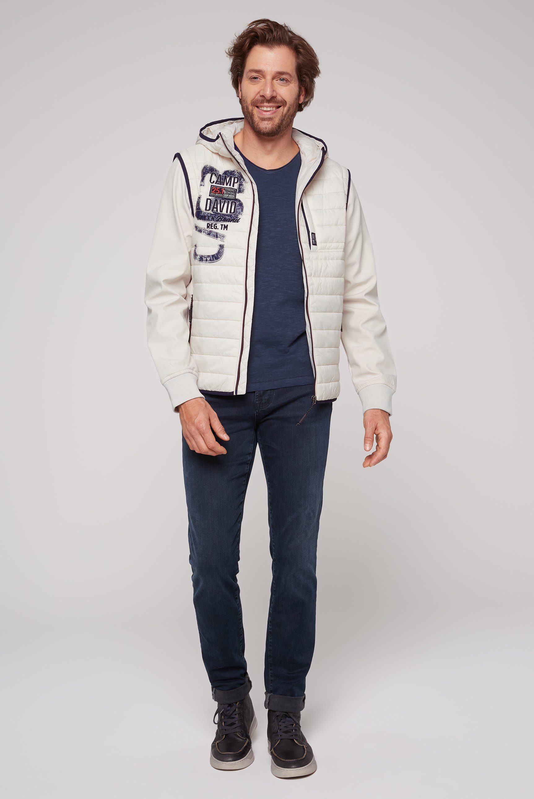 CAMP DAVID Softshell-jack met label-applicaties aan beide zijden