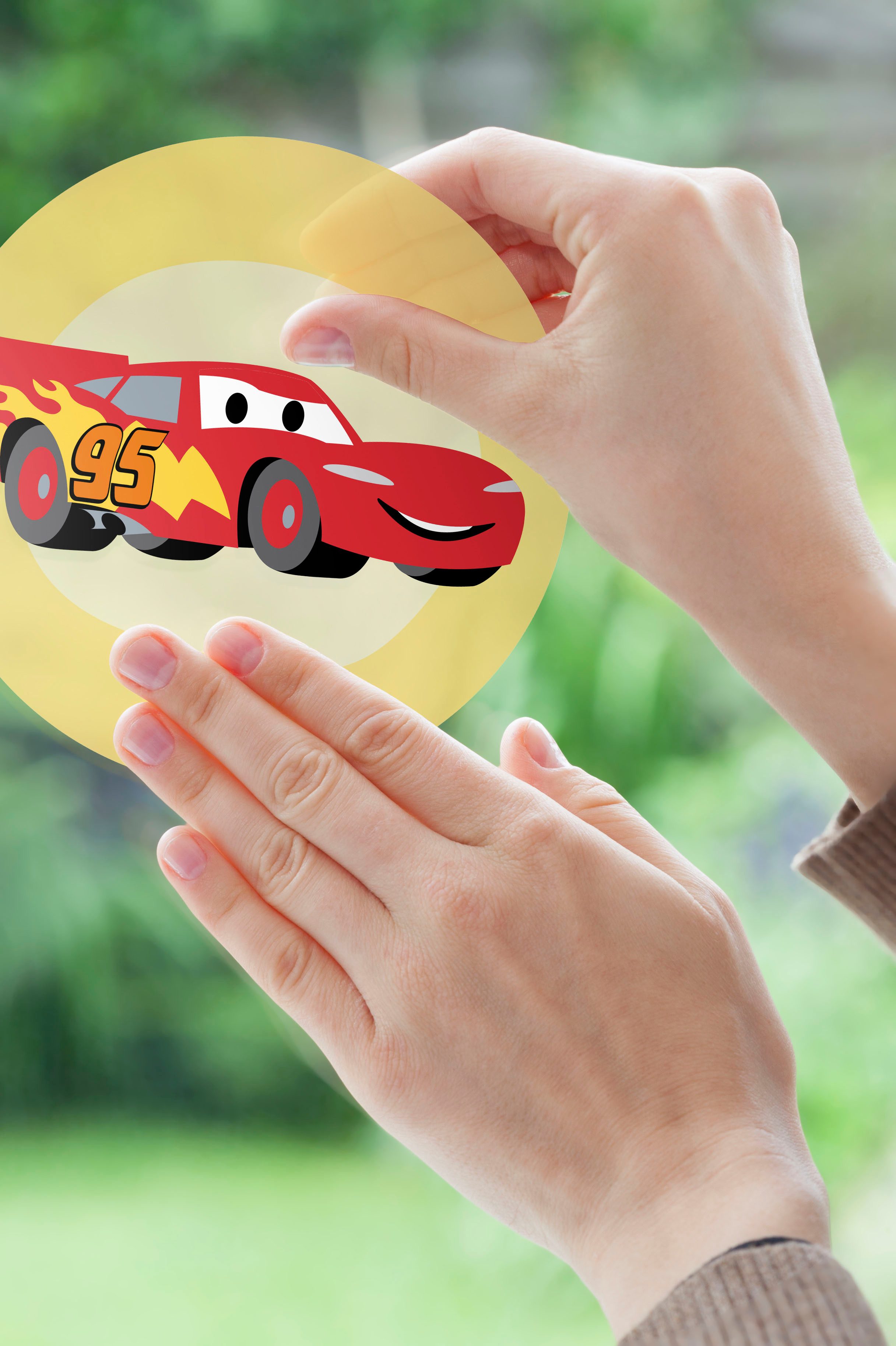 Komar Raamdecoratie Raamsticker - Cars Ka-Chow Bubbles - grootte 30 x 30 cm, 2 vellen (1 stuk)