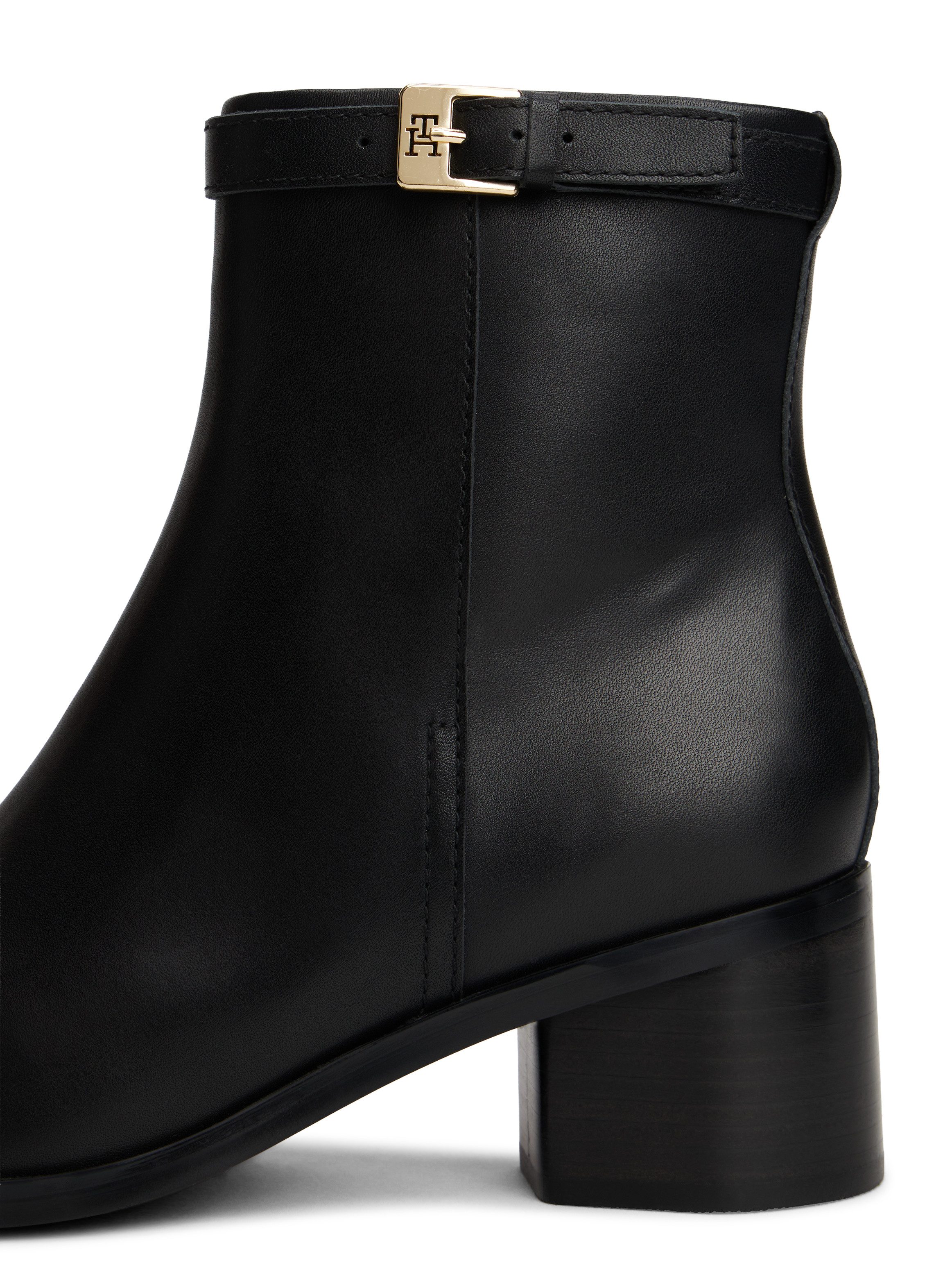 Tommy Hilfiger Laarsjes TH BUCKLE RIDING MID HEEL BOOTIE , blokhak, business schoen in smalle vorm