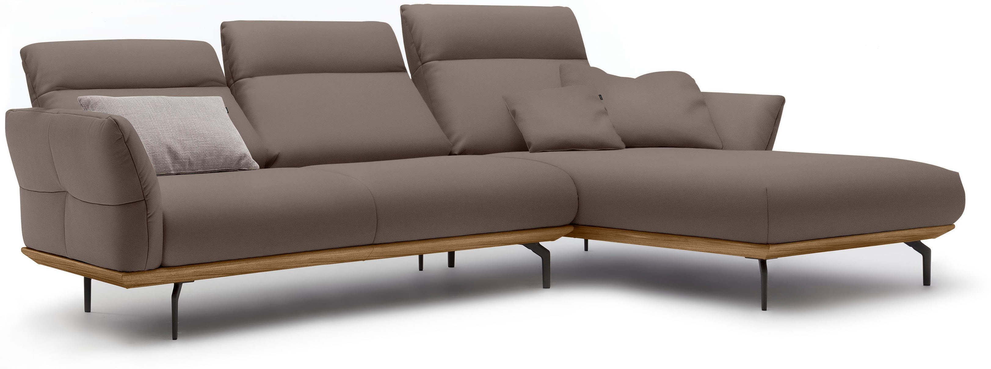 Creation BY ROLF BENZ Hoekbank Hs.460 Sokkel in walnotenhout, onderstel in umbra grijs, breedte 298 cm
