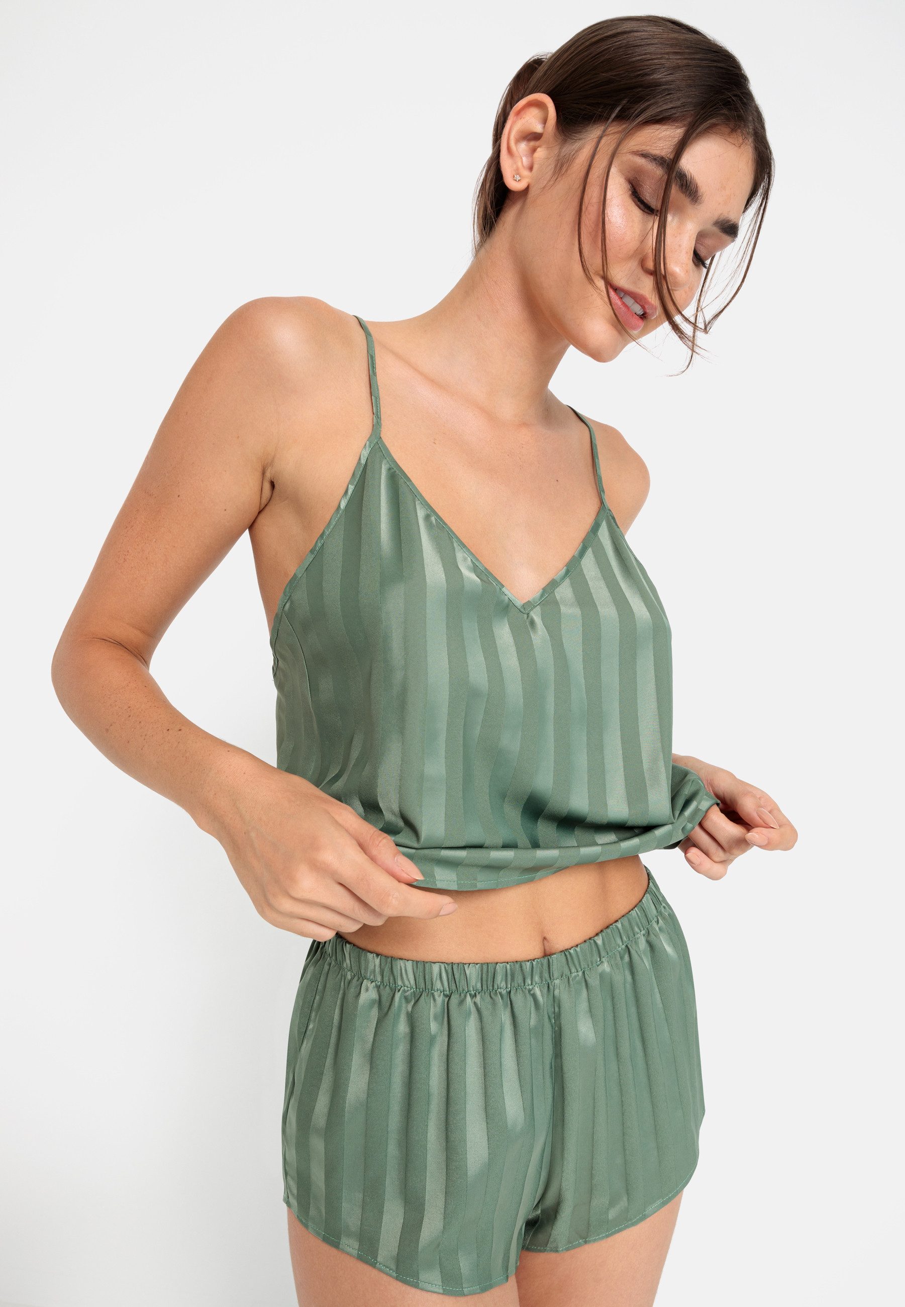 LSCN by LASCANA Shortama met diepe hals (set, 2-delig)