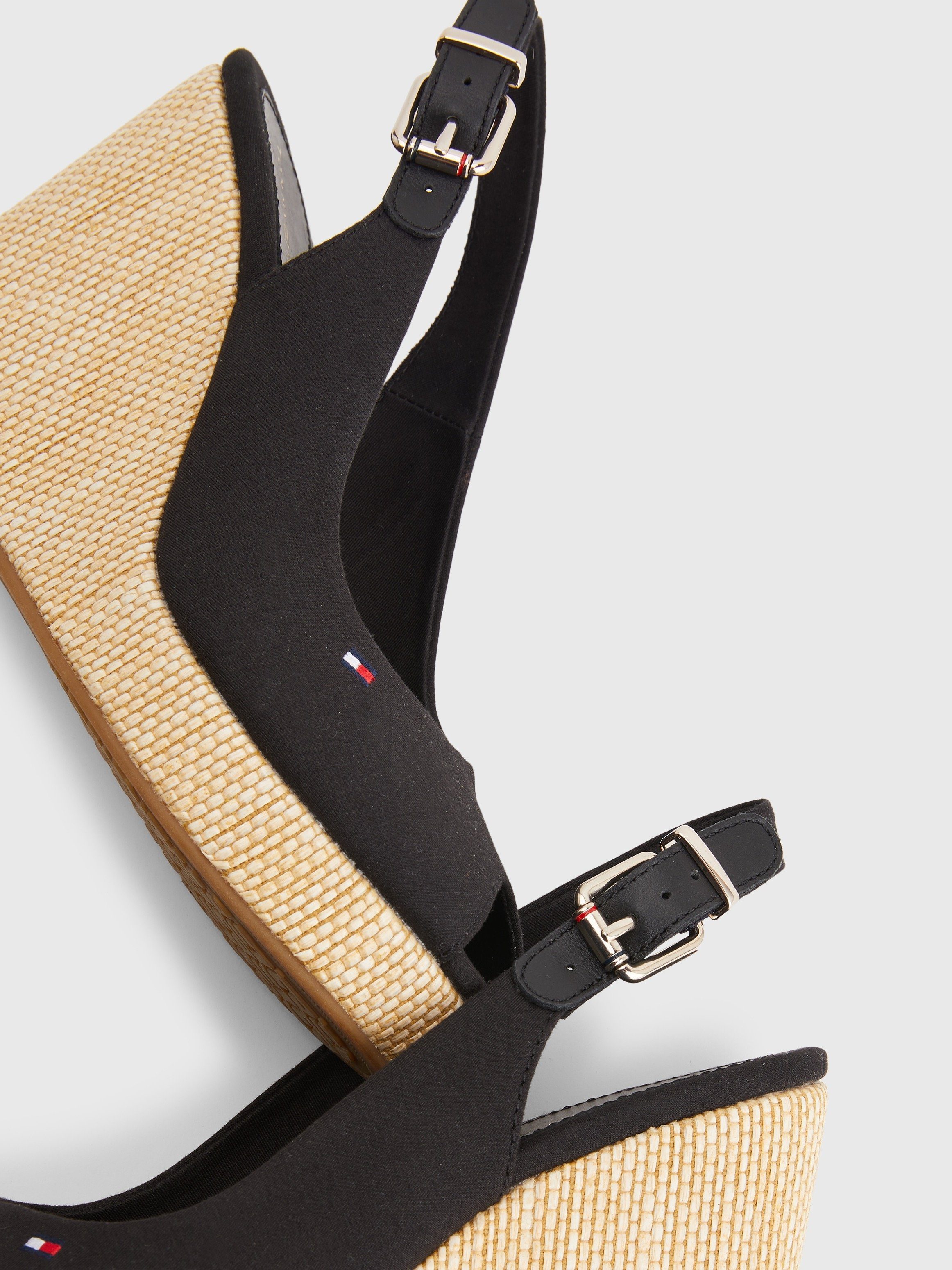Tommy Hilfiger Sleehaksandaaltjes ICONIC ELENA SLING BACK WEDGE zomerschoen, sandaal, sleehak, met verstelbare gesp