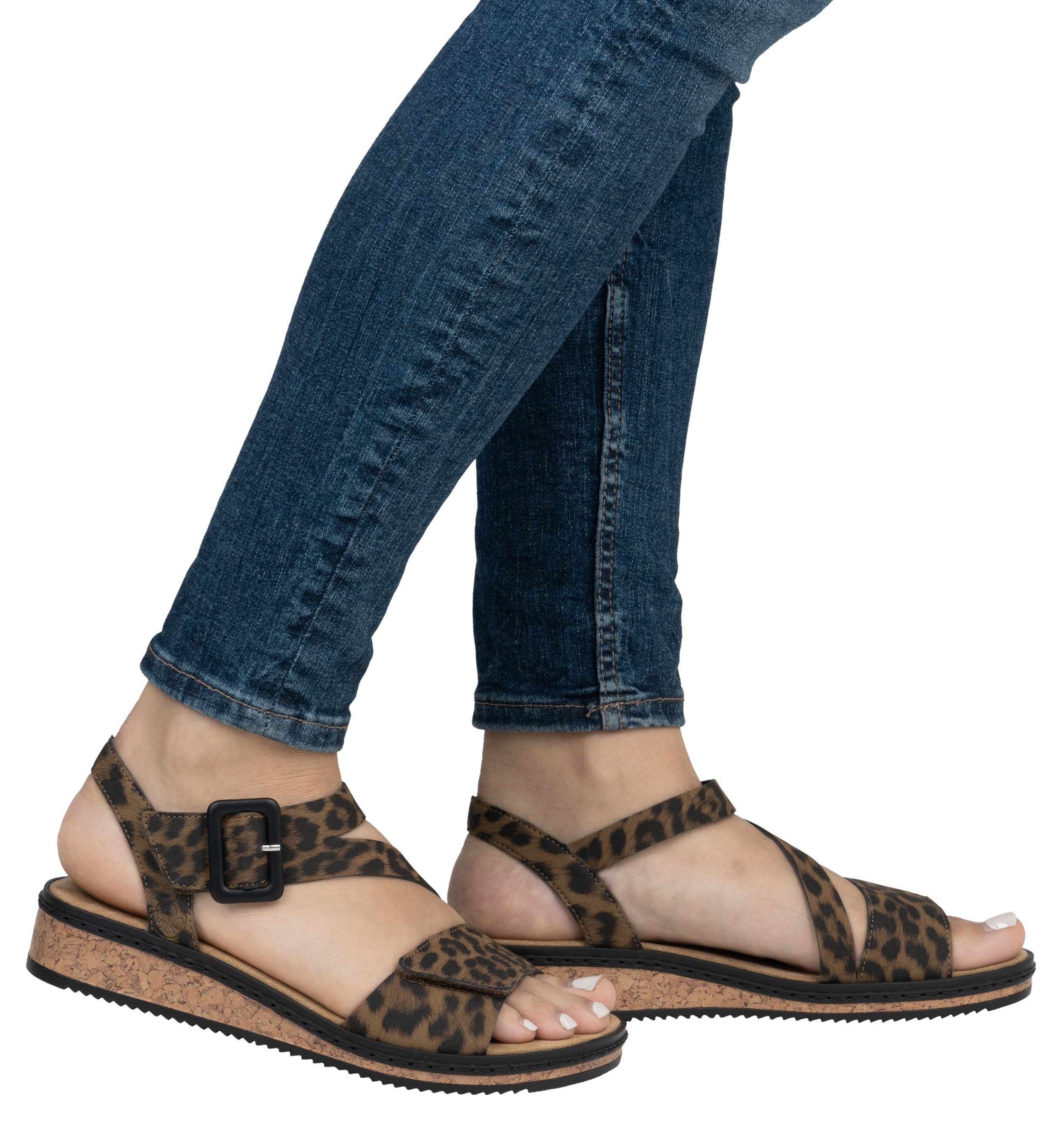 Rieker Sandalen zomerschoen, sandaal, sleehak, met asymmetrische bandjes