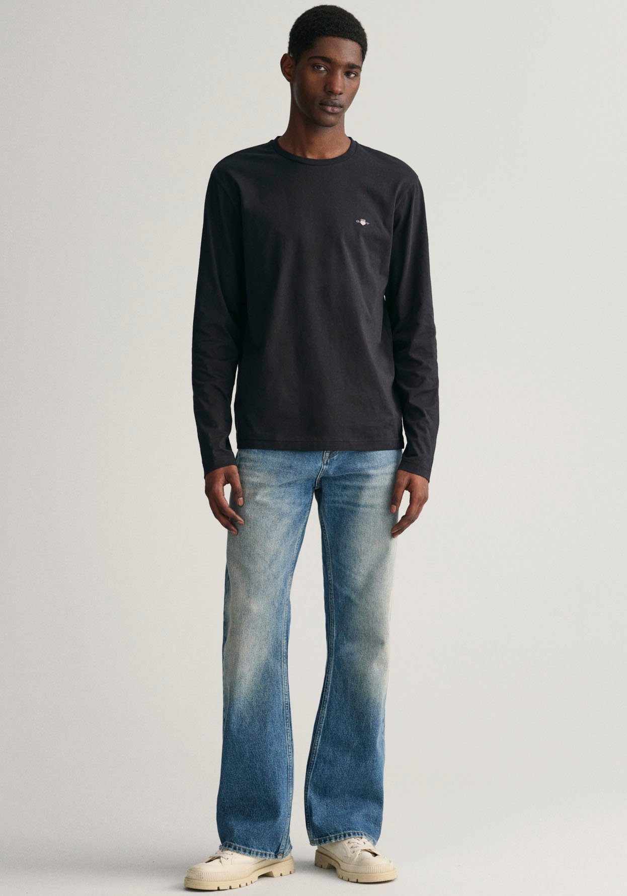 Gant Shirt met lange mouwen REG SHIELD LS T-SHIRT met logoborduursel op borsthoogte