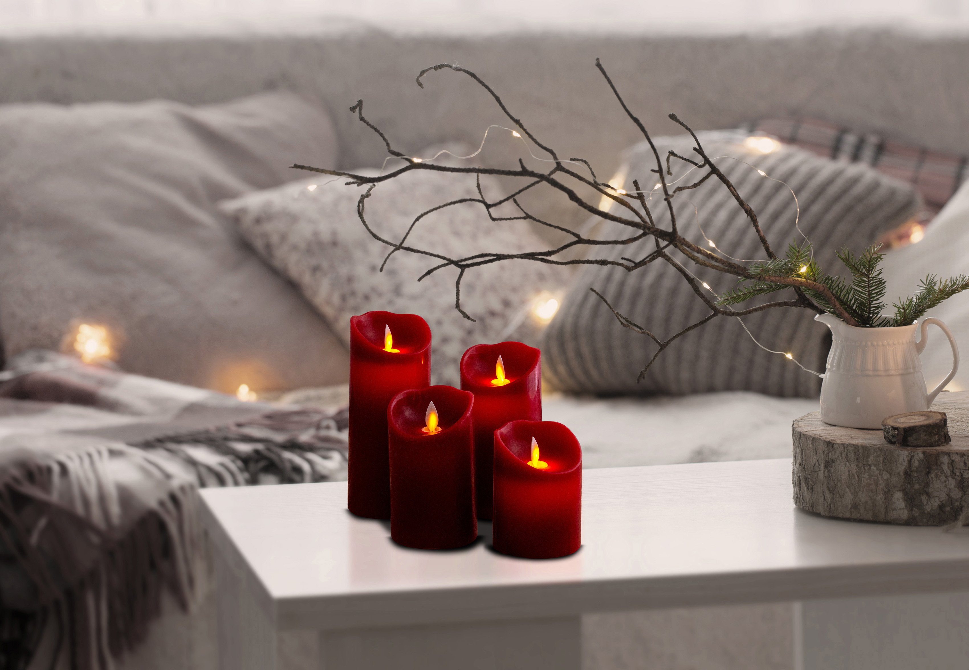 näve Sierverlichting Kaarsen 4-delige set (hoogte 10cm, 12,5cm, 15cm, 17,5cm) rood dimbaar timer ø 7,5cm (1 stuk)