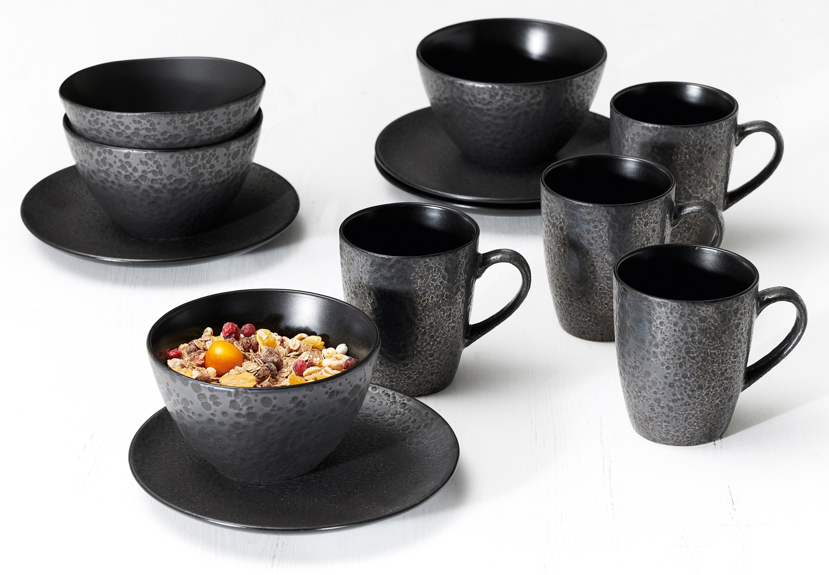 Ritzenhoff & Breker Ontbijtserviesset Servies, Kitwe (bord, schaal, koffiebeker) zijdematte zwarttint met gravure, 12 delen, voor 4 personen (set, 12-delig)