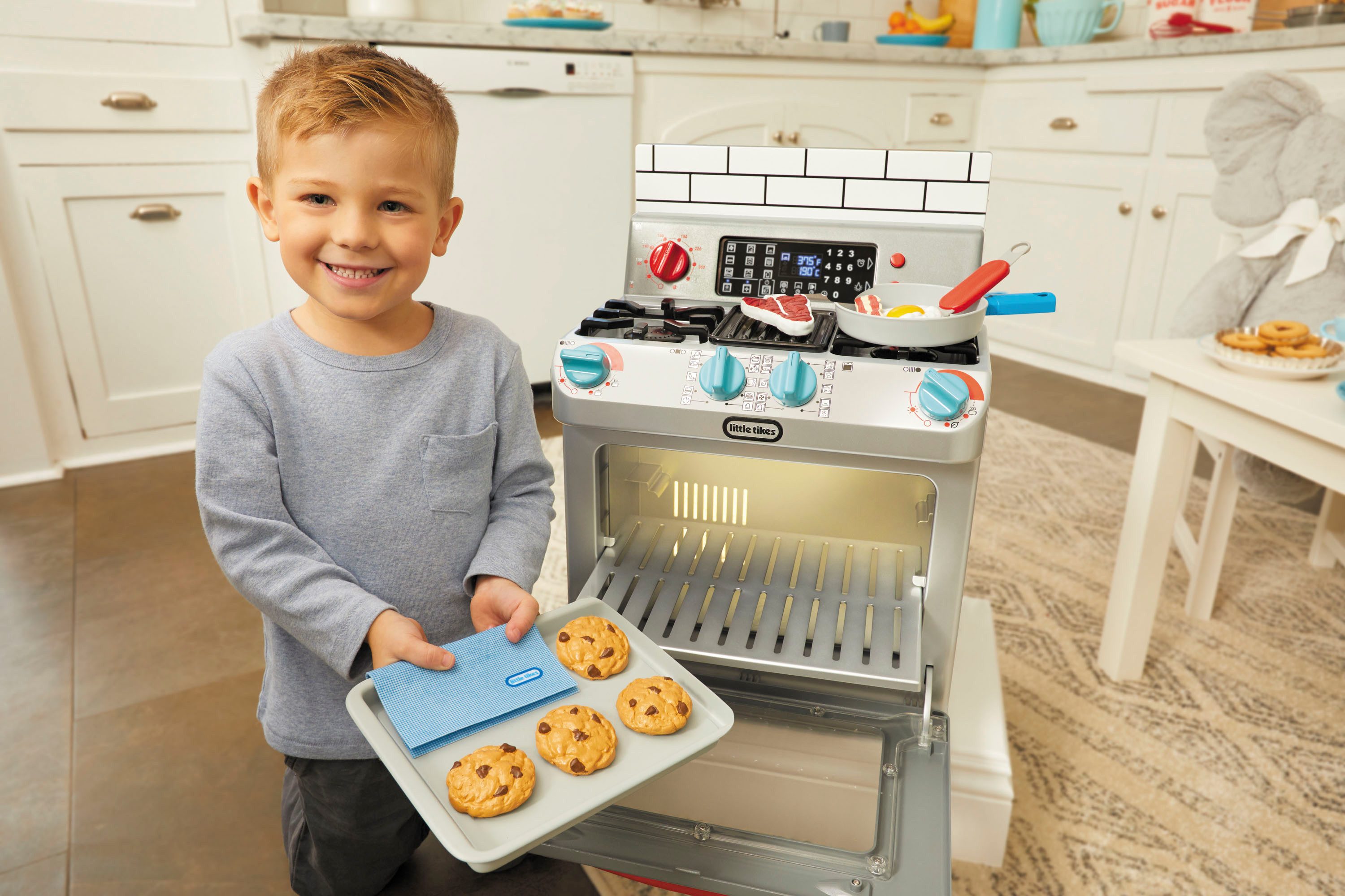 Little Tikes® Kinderfornuis First Oven met licht en geluid