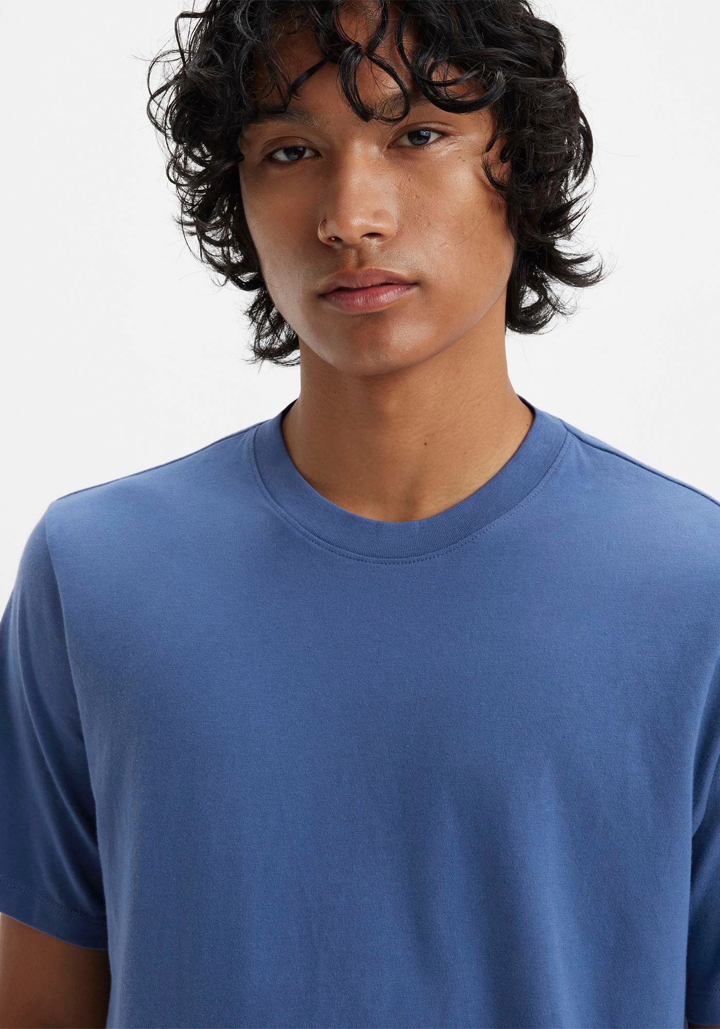 Levi's® T-shirt THE ESSENT met een ronde hals