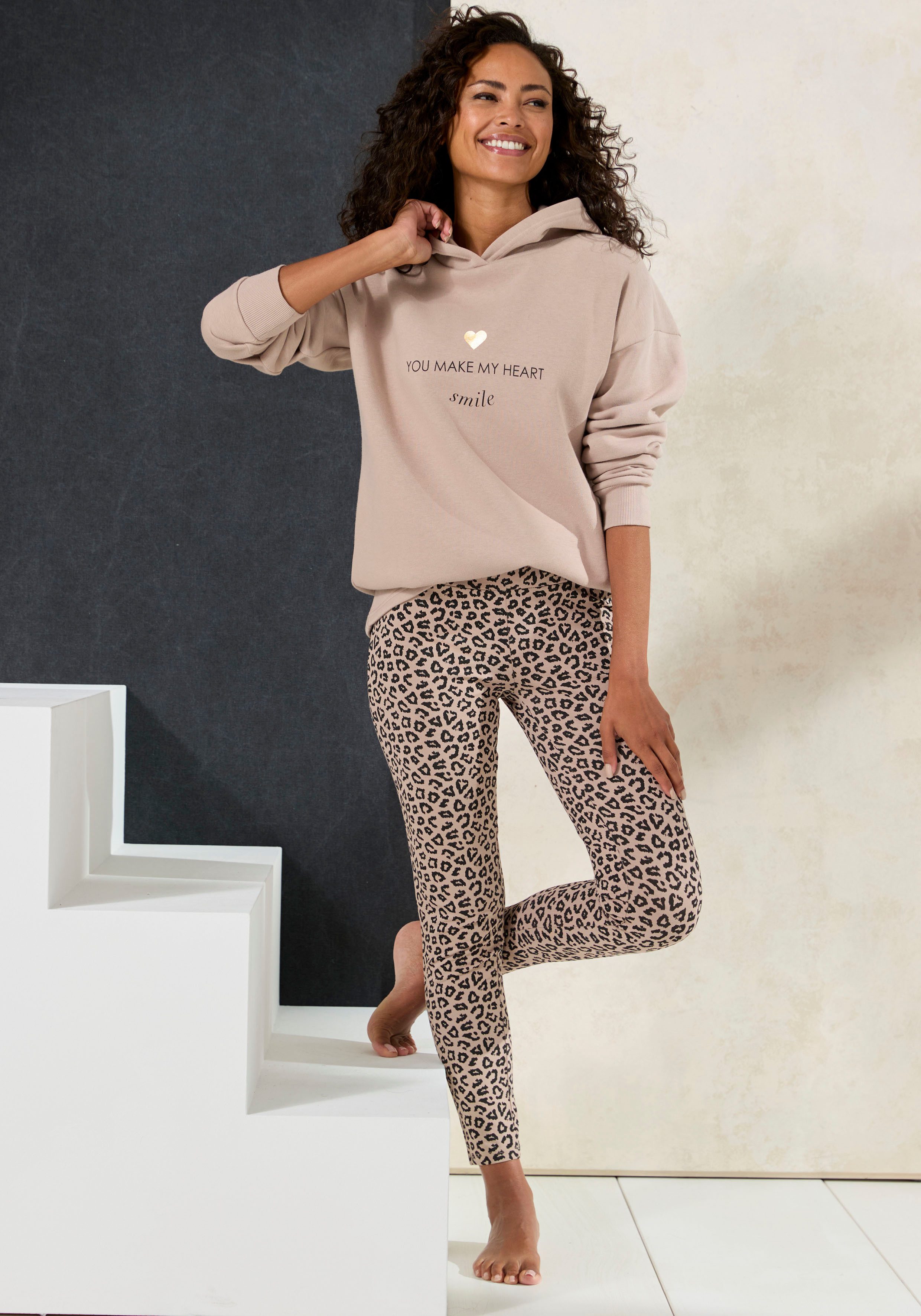Lascana Legging Sweatleggings met brede band in leeuwprint, loungewear