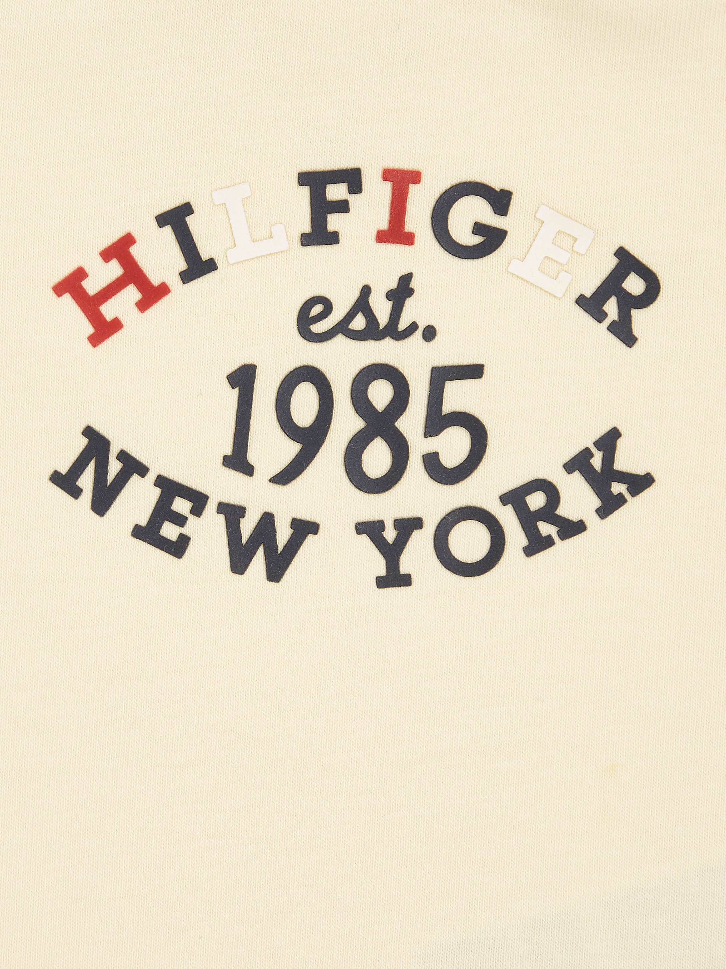 Tommy Hilfiger Shirt met korte mouwen MONOTYPE OVAL REGULAR TEE SS Baby tot 2 jaar met logo-opdruk