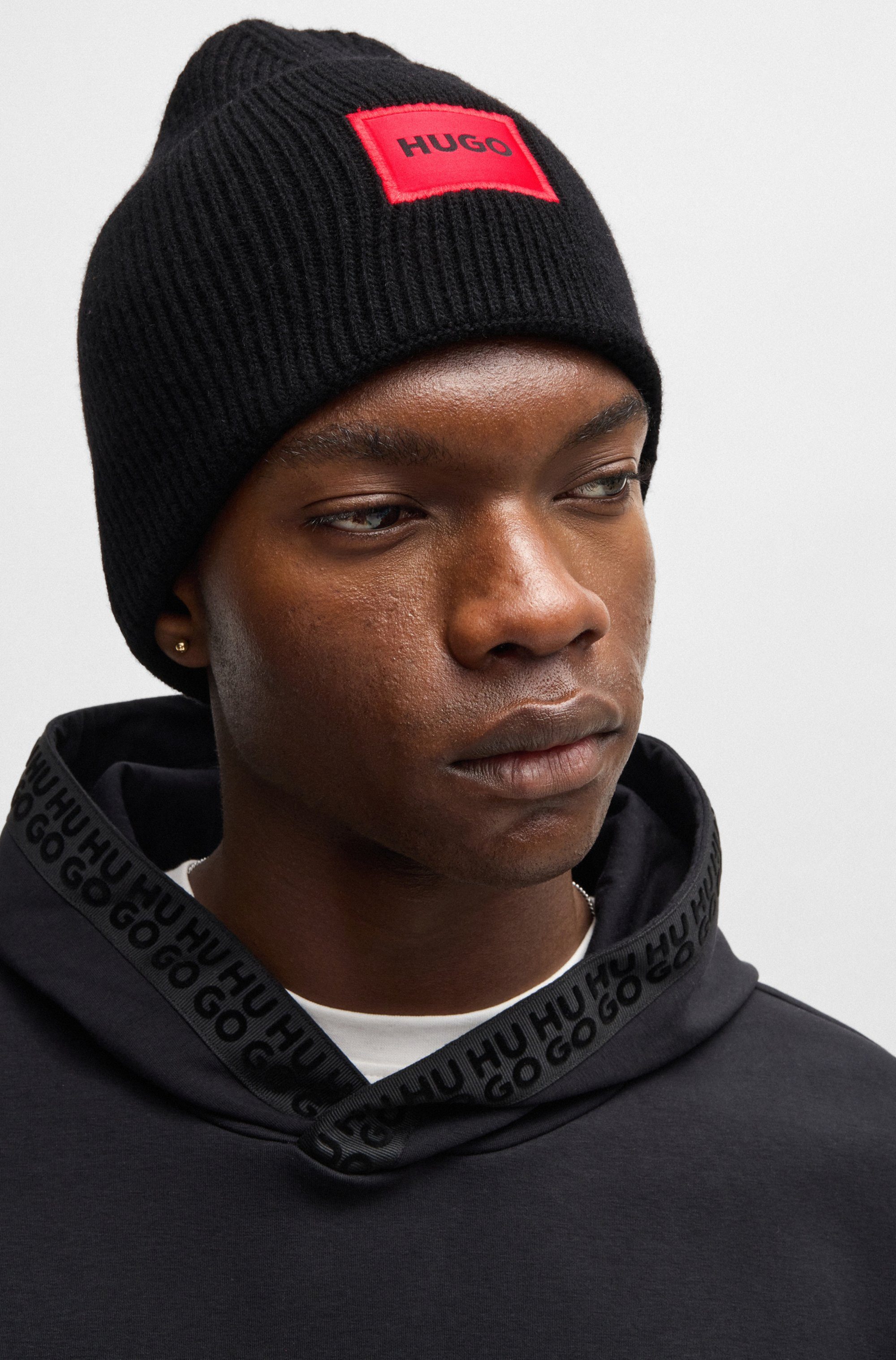 HUGO Beanie Xaff 6 met logobadge