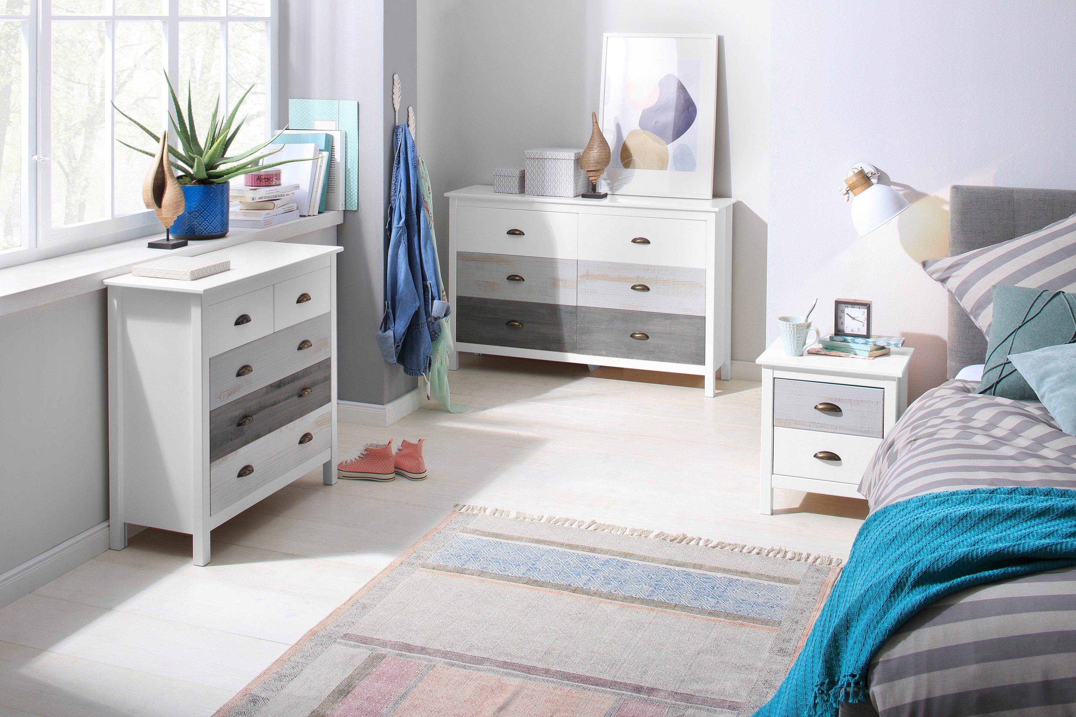 Home affaire Nachtkastje Pilatus schittert in hout-look, met geborsteld ladefront, breedte 45 cm